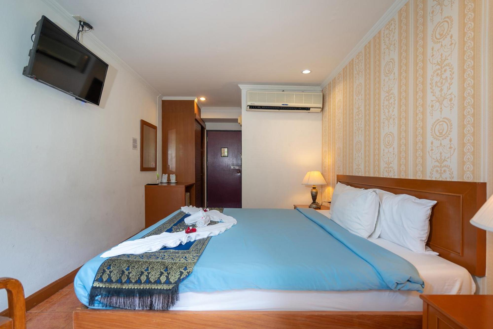 & Hotel Patong