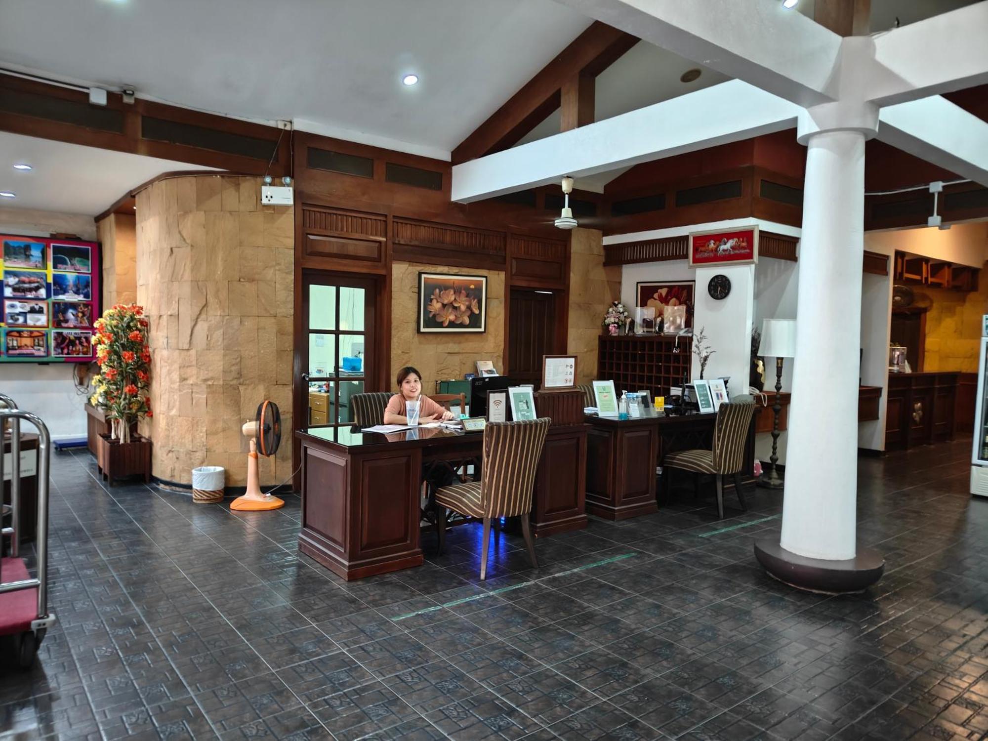 Phuket Leelavadee Hua Ting