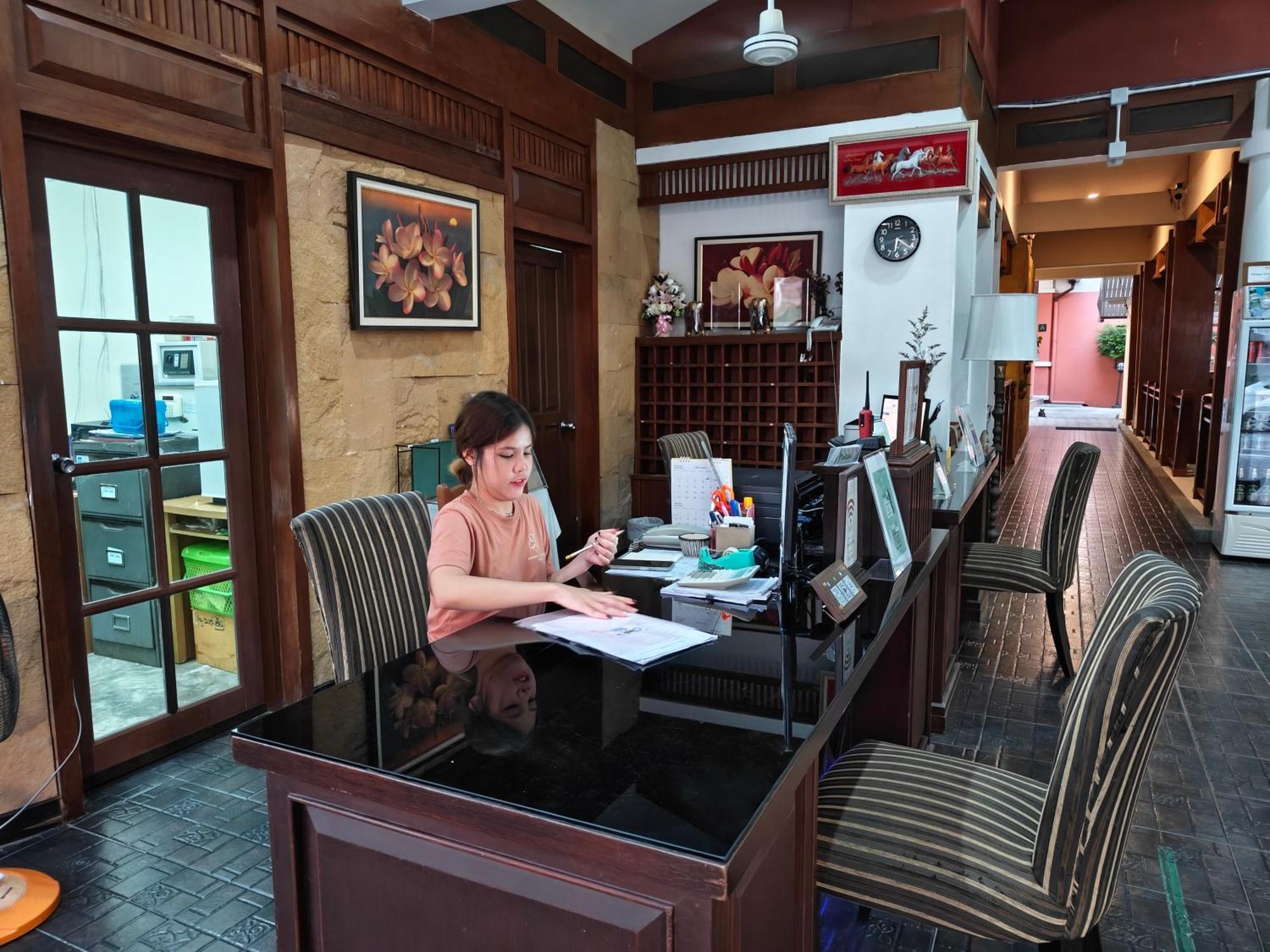 Resort Phuket Leelavadee Hua Ting Patong