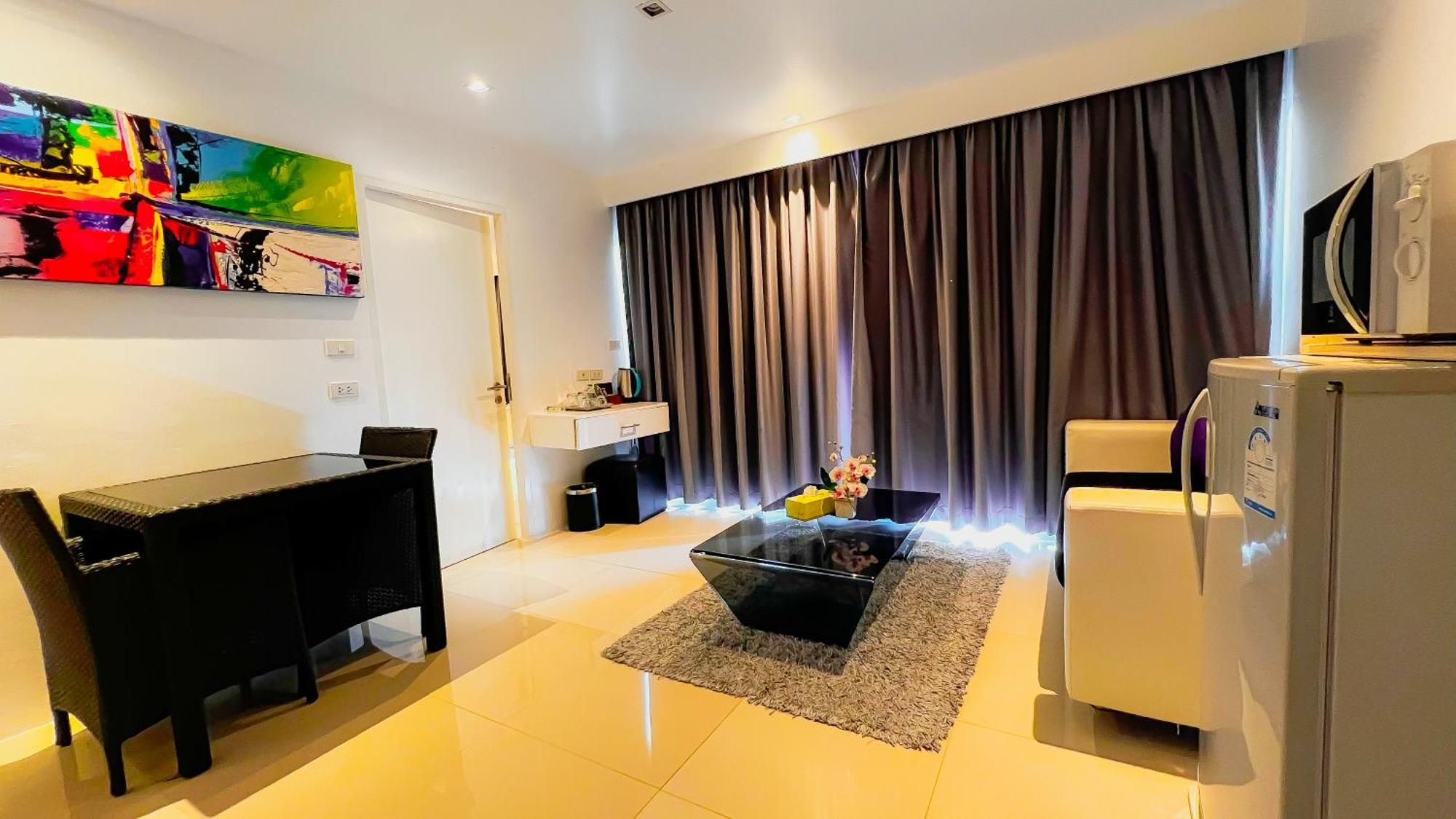 Grand Sunset Phuket Hotel Karon