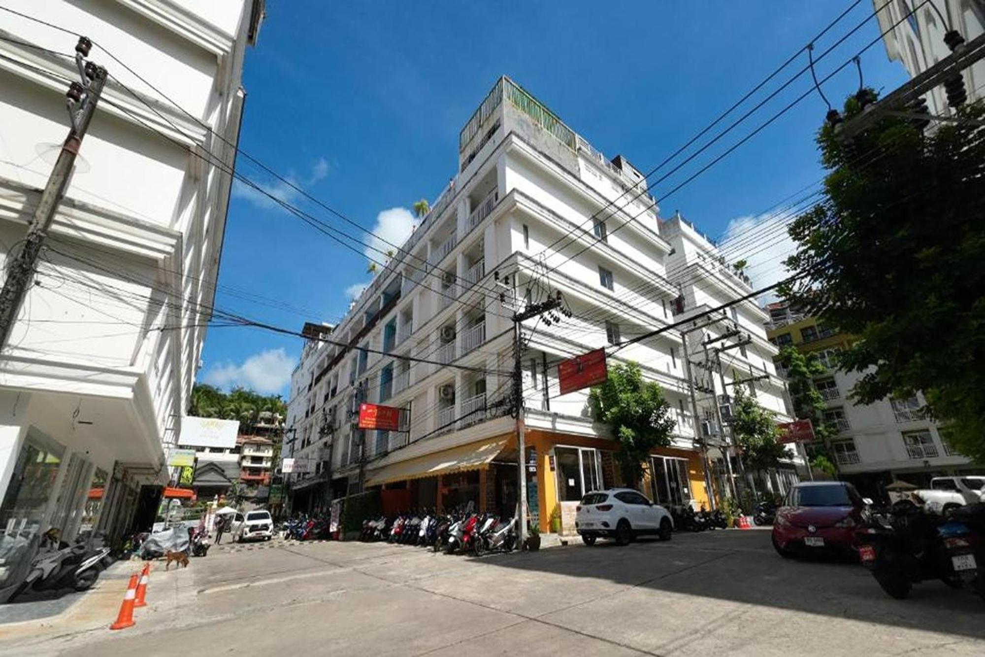 One World One 2 * Patong