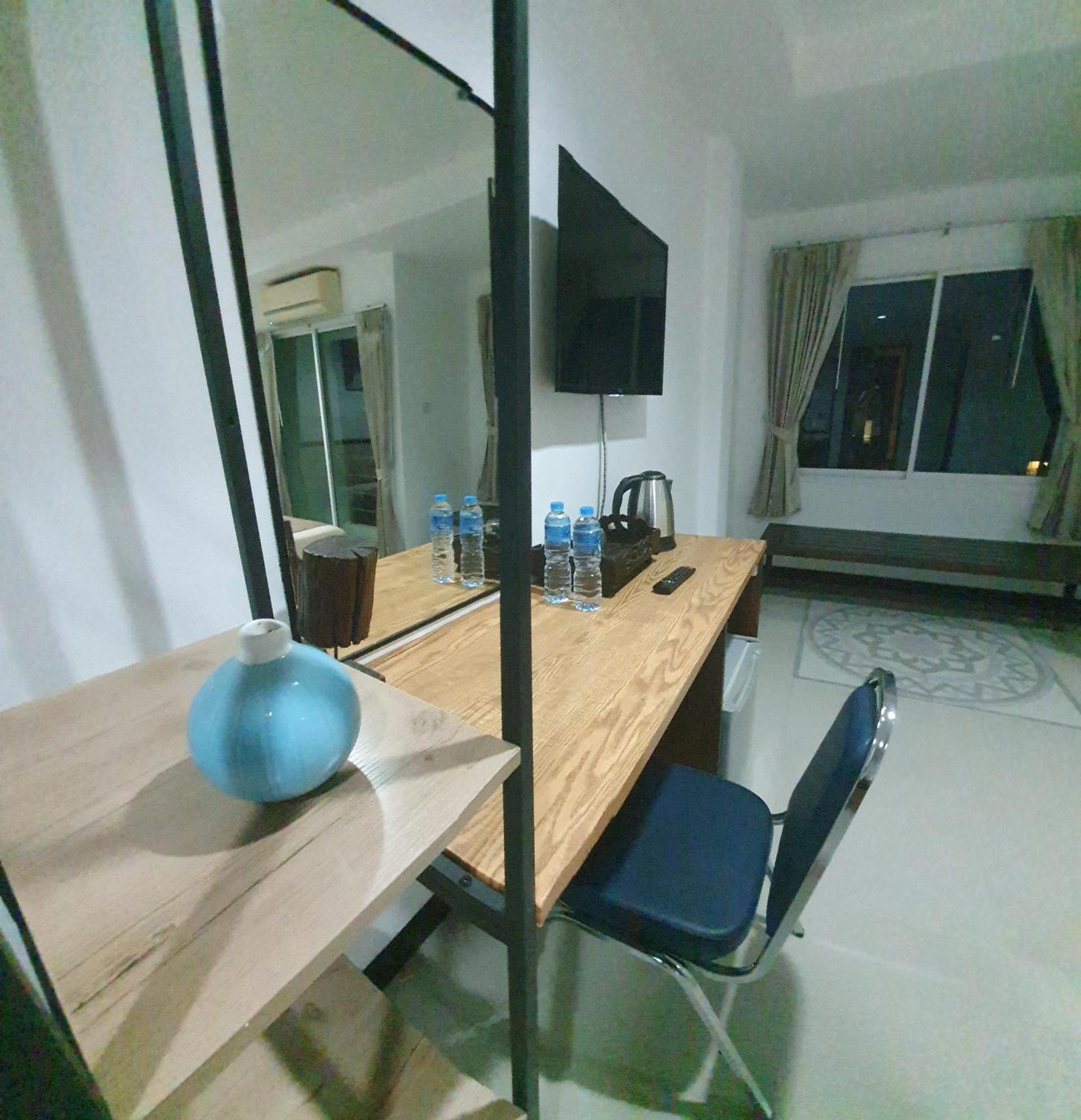 At Hotel 2*