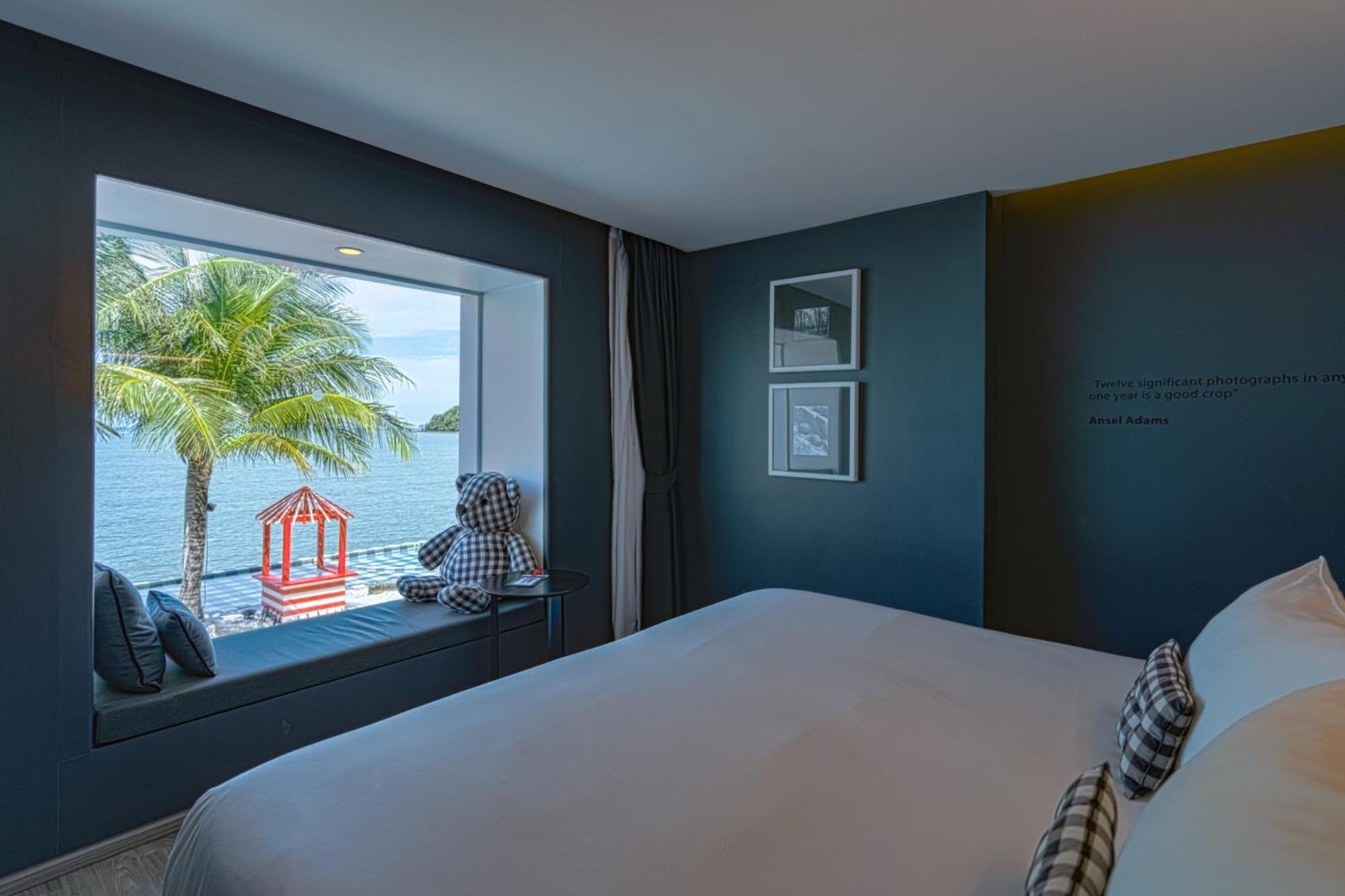Foto Beachfront Hotel 5*