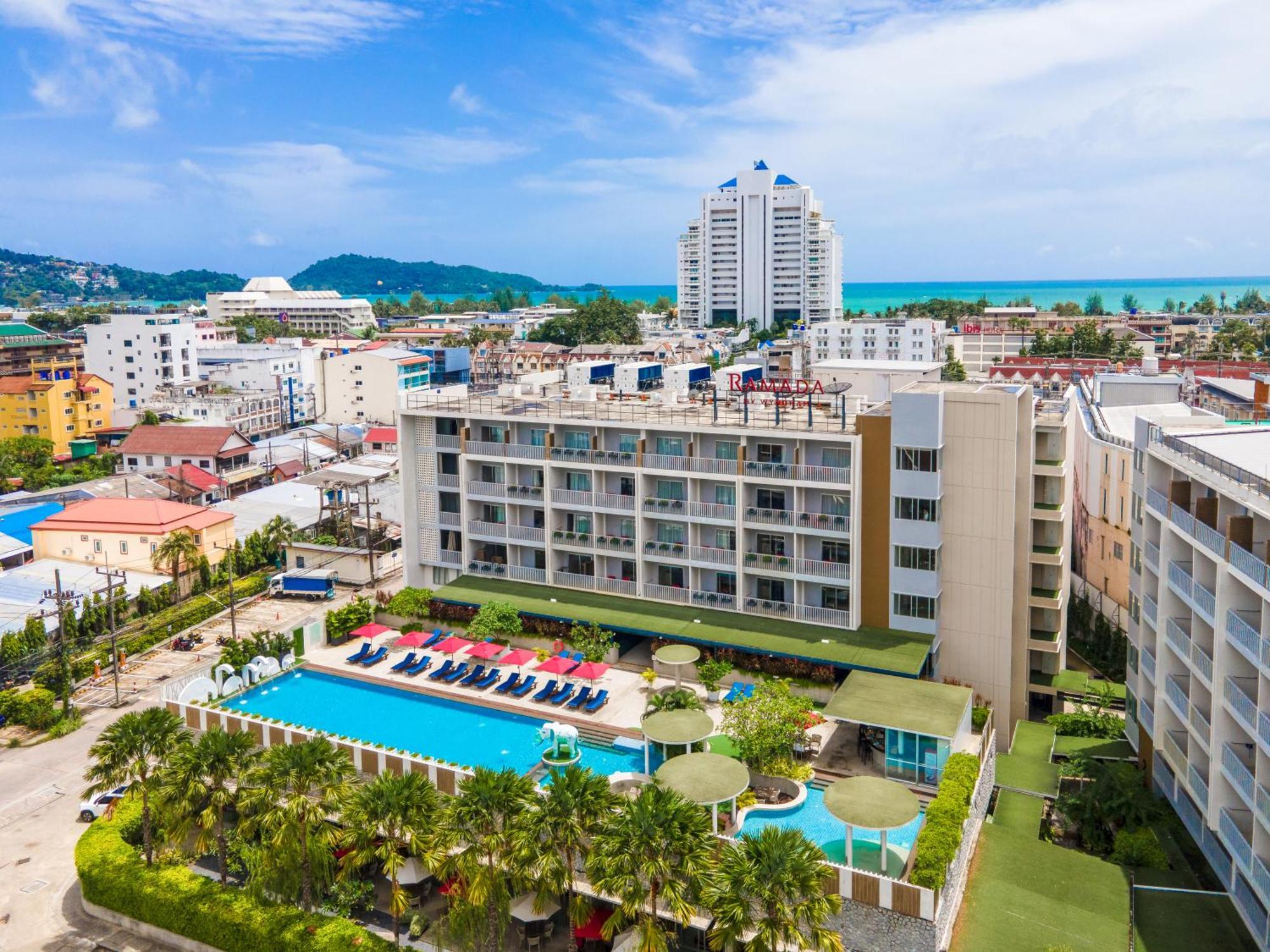 Ramada By Wyndham Phuket Deevana 4*
