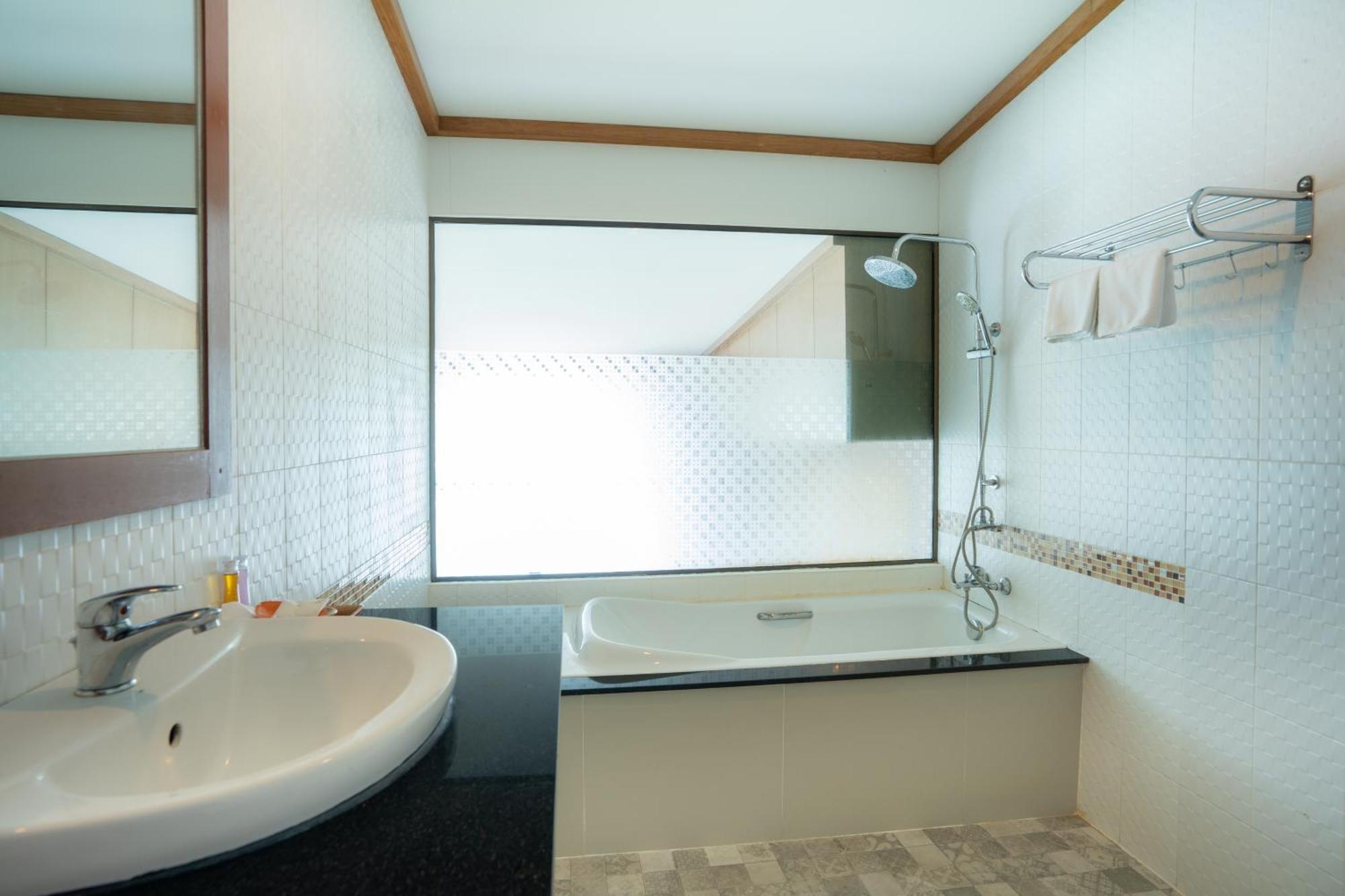 Resort Chabana Bang-tao Phuket- Sha Extra Praia de Bang Tao