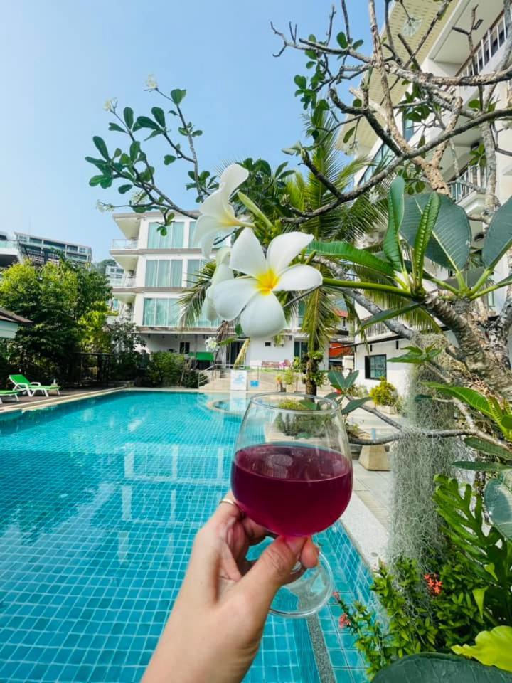 Hotel Dipantai Boutique Patong