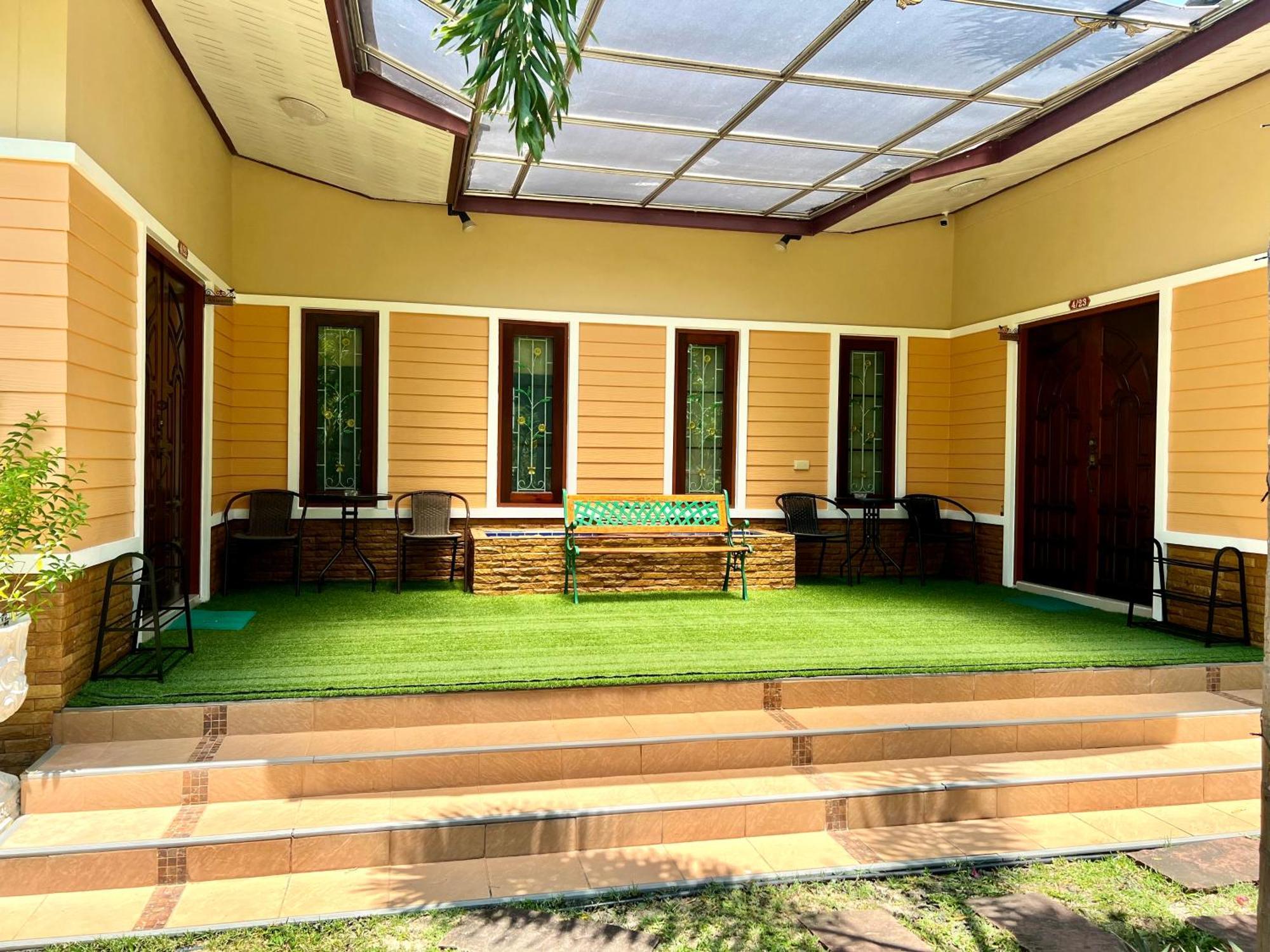 Malinee Phuket Holiday home *