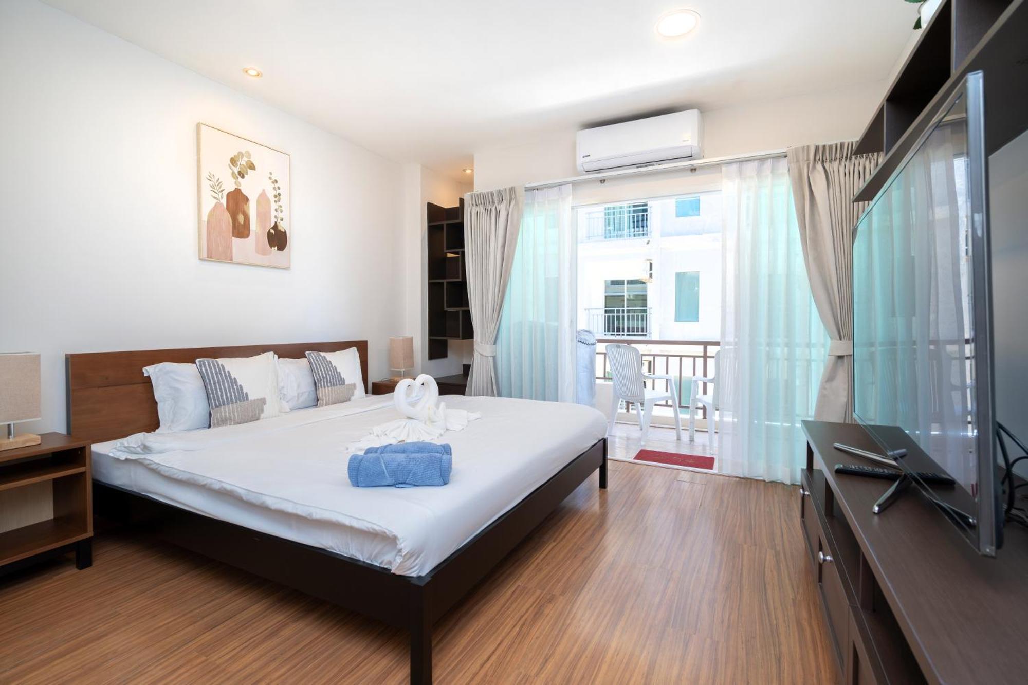 Phuket , 2 Bedroom Pool Apartment,