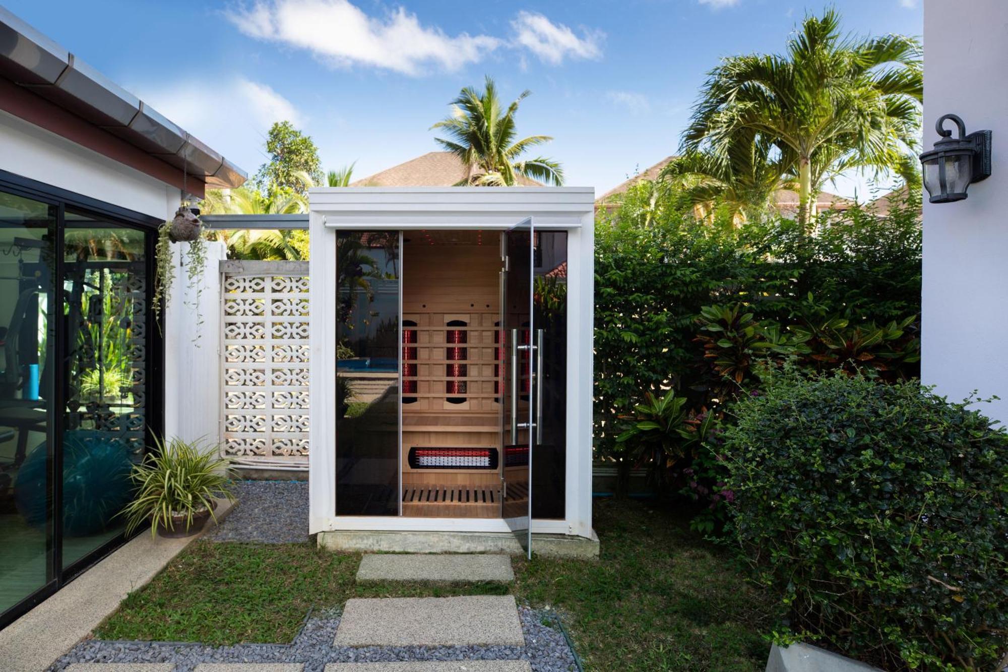 Villa Holidays - Oxygen Pool, Sauna, Billard, Gym! 2-storey Tropical Havana N