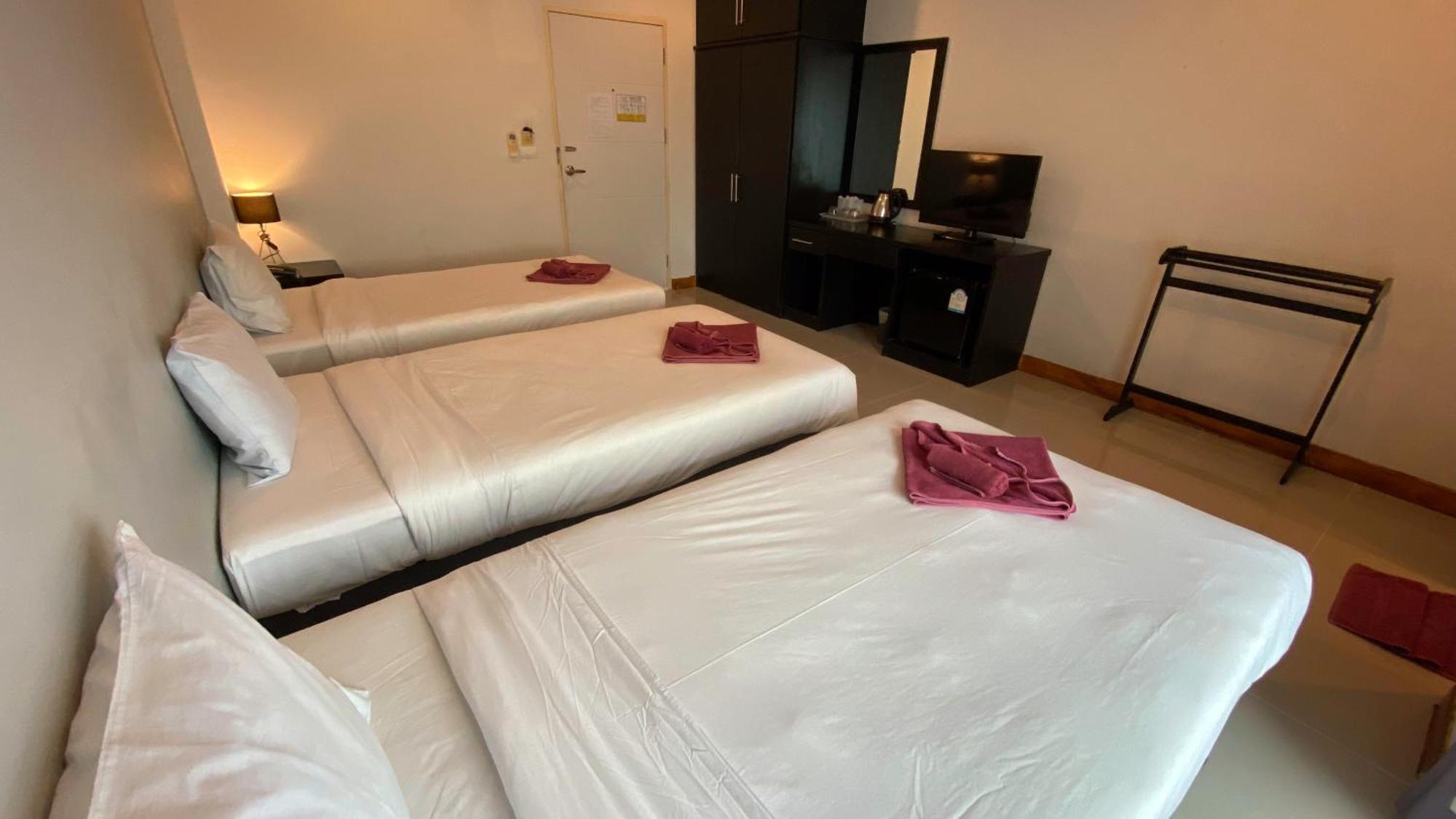 Sea Side Hotel 2*