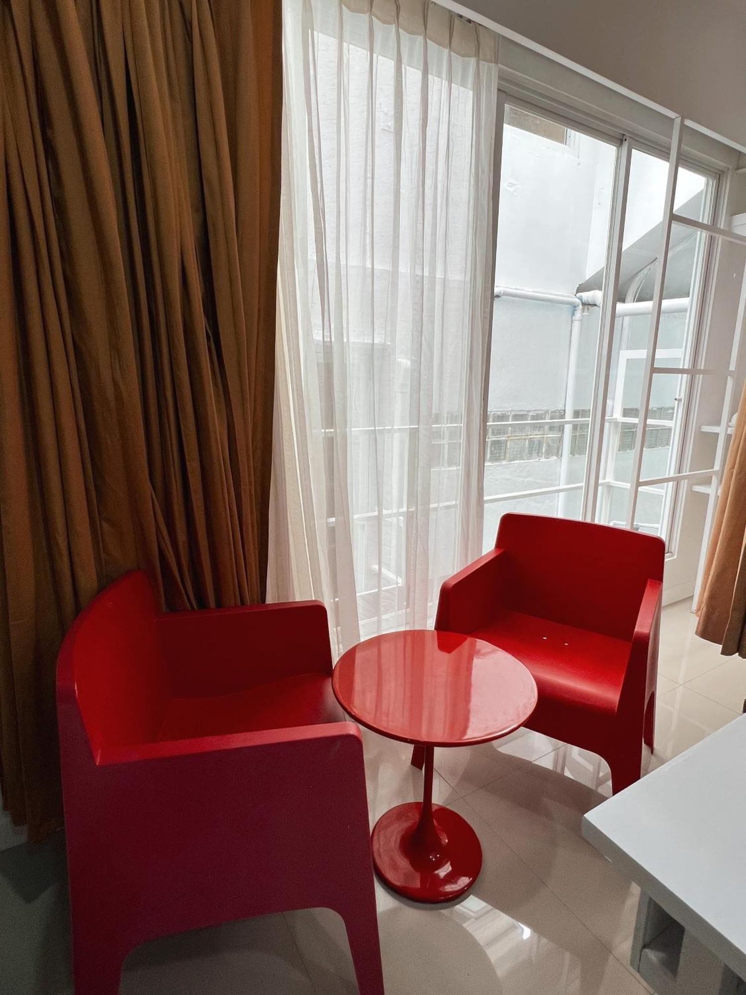 Hotel The Color 2*