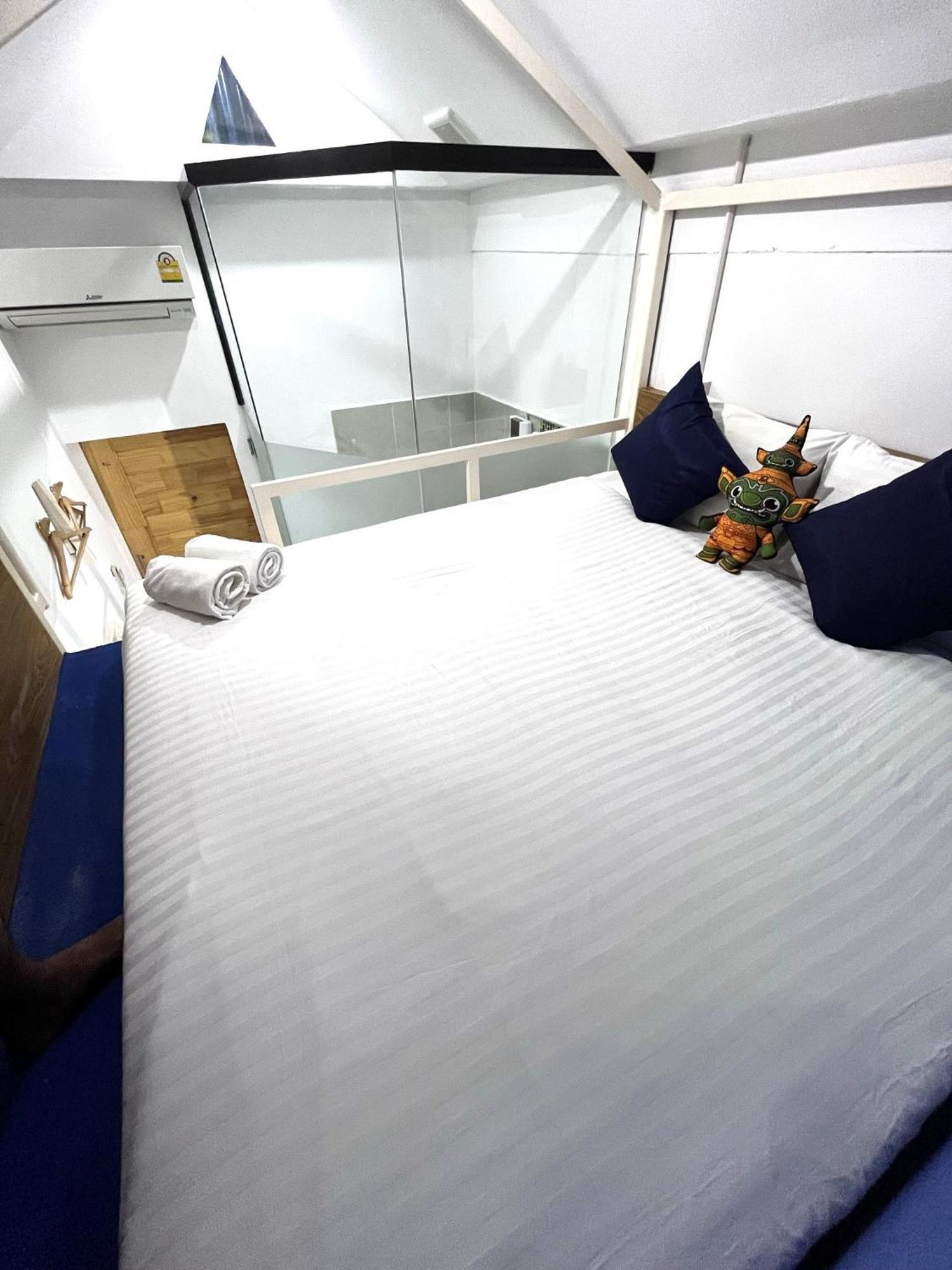 Hanuman Vip - Sha Hostel *