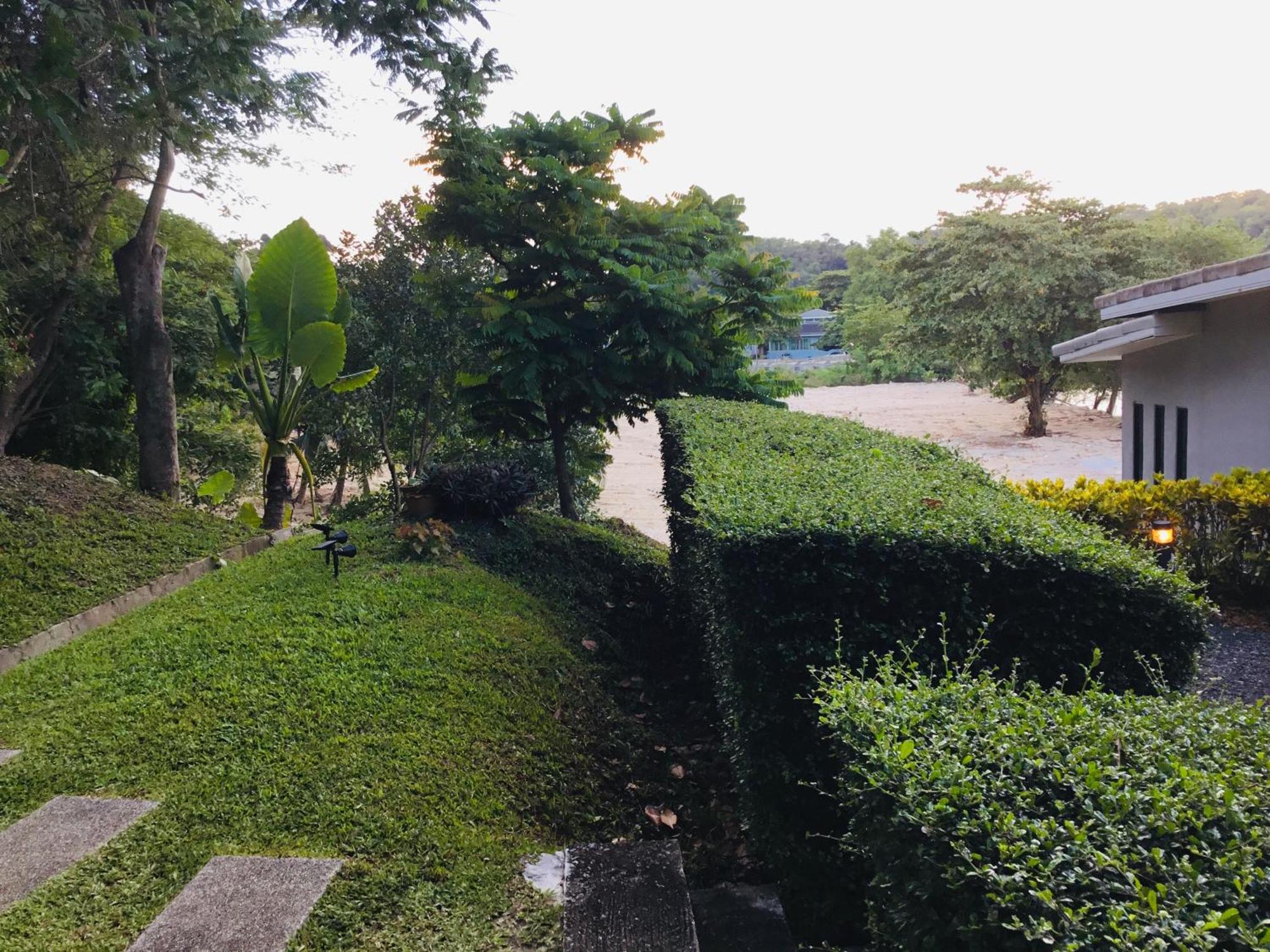 Ferienhaus Koh Sirey Beachfront Pool