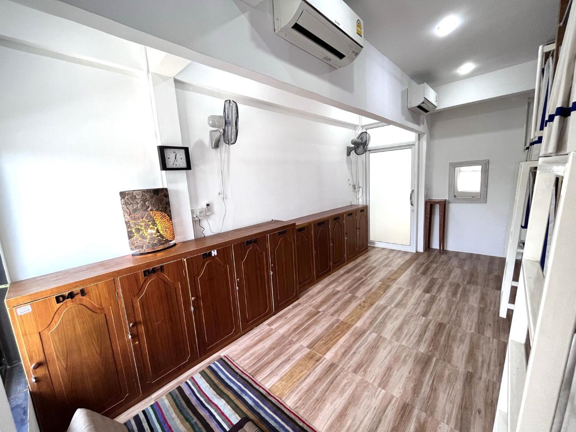Hanuman Vip - Sha Hostel