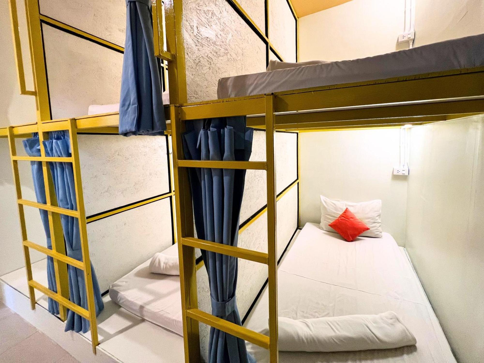 Hostel Sleepy Station