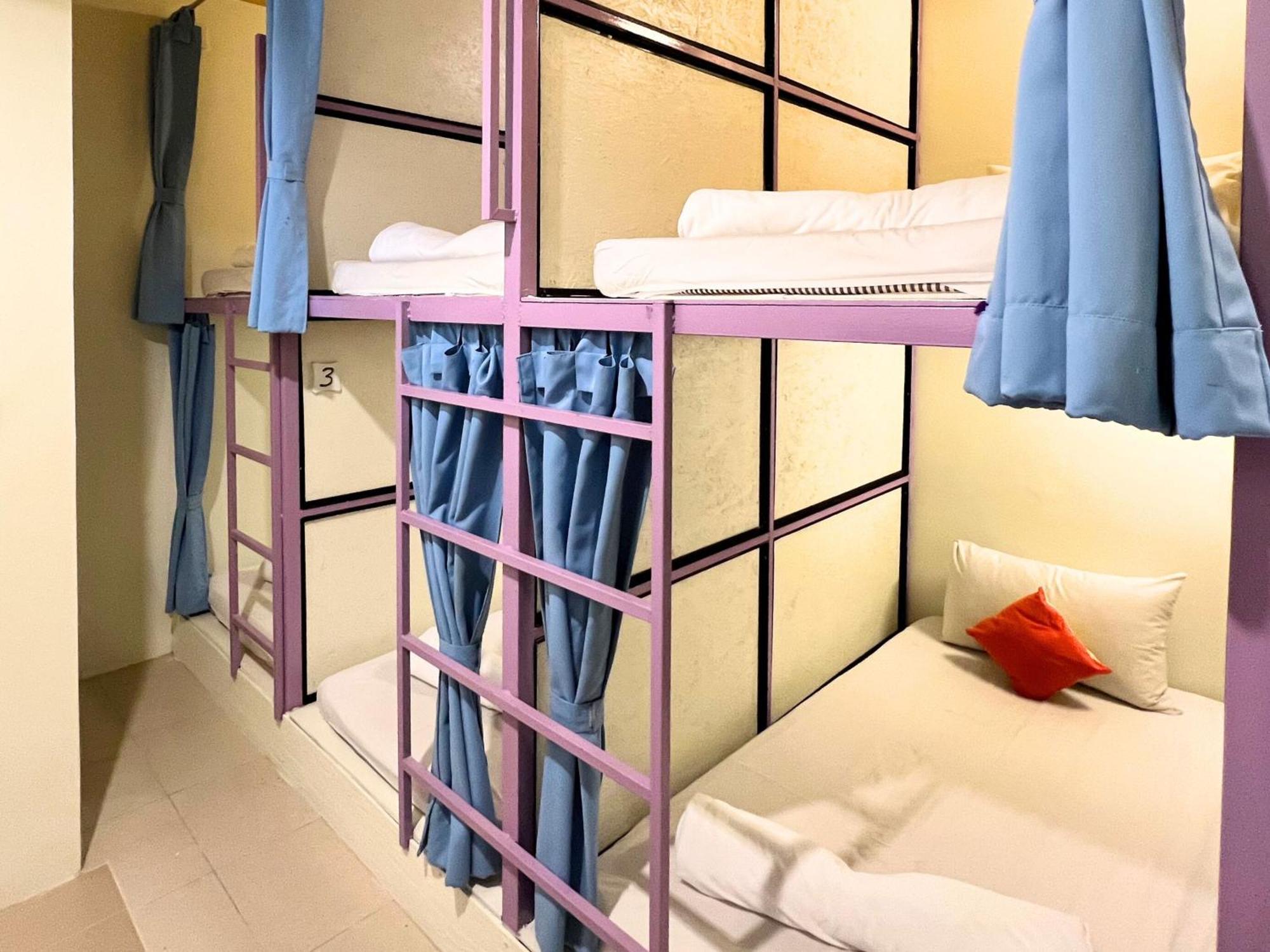 Hostel Sleepy Station *