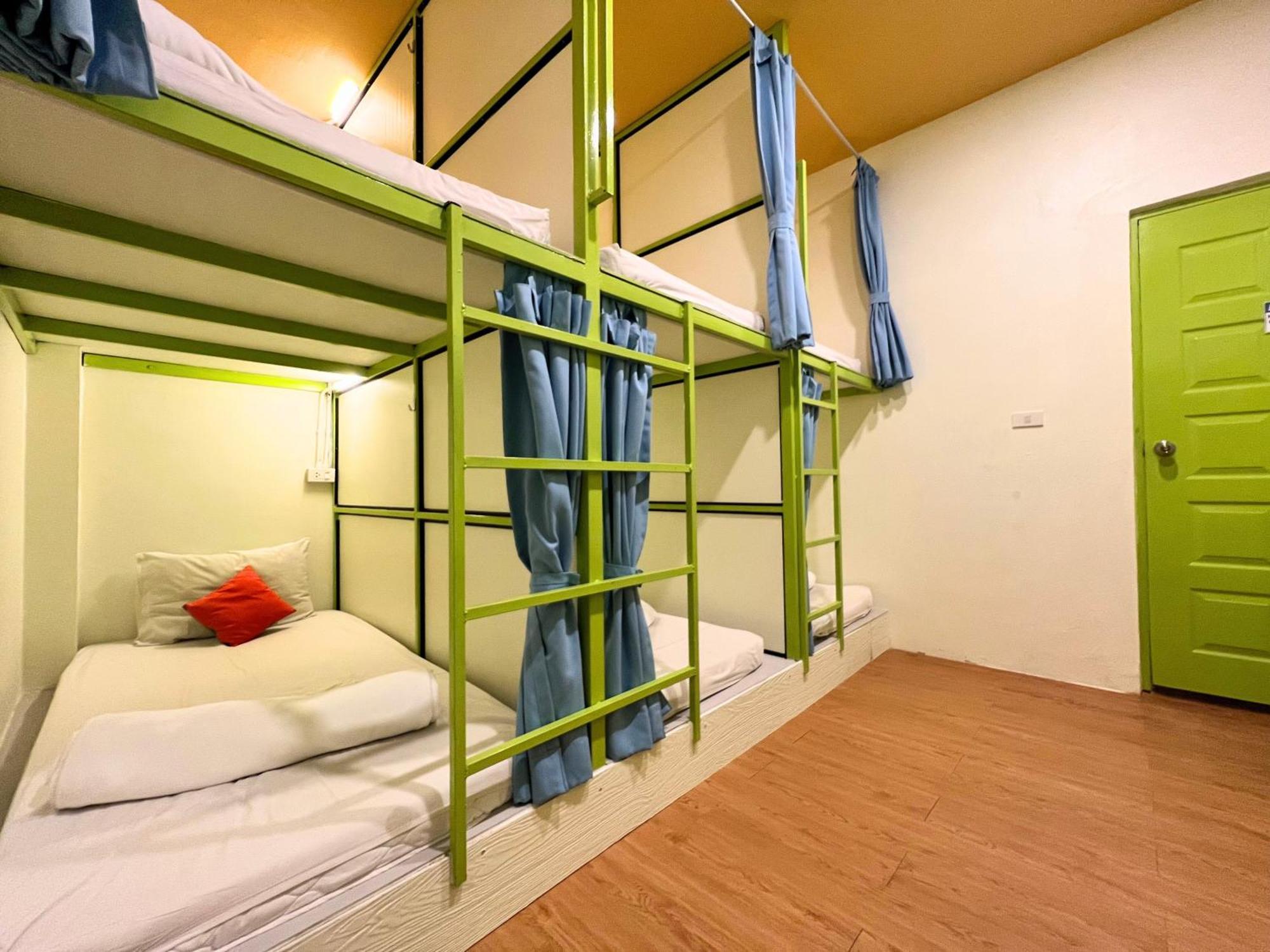 Hostel Sleepy Station *