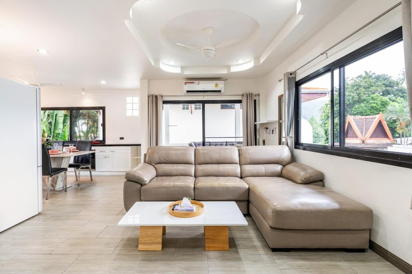 Fantasy - 2 Bedroom Pool View -
