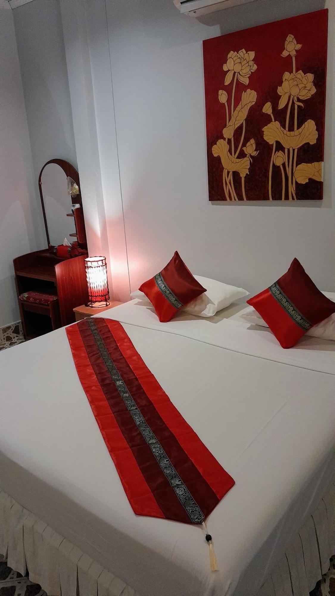 Privatunterkunft Orchid House *