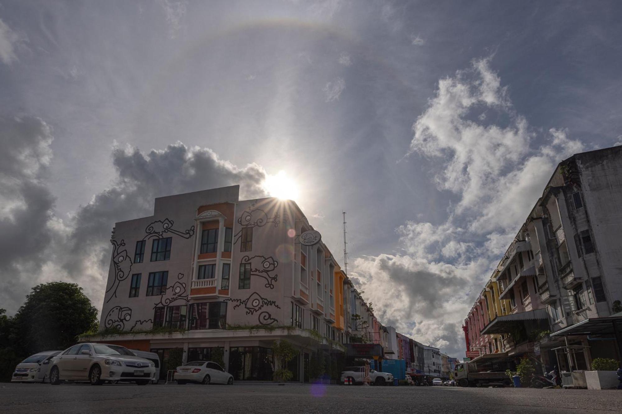 Hotel Chamemon Bed Town