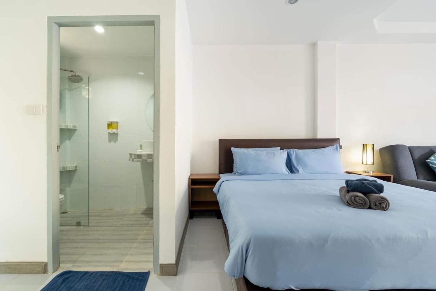 Fantasy 5 Bedroom Modern Private Pool