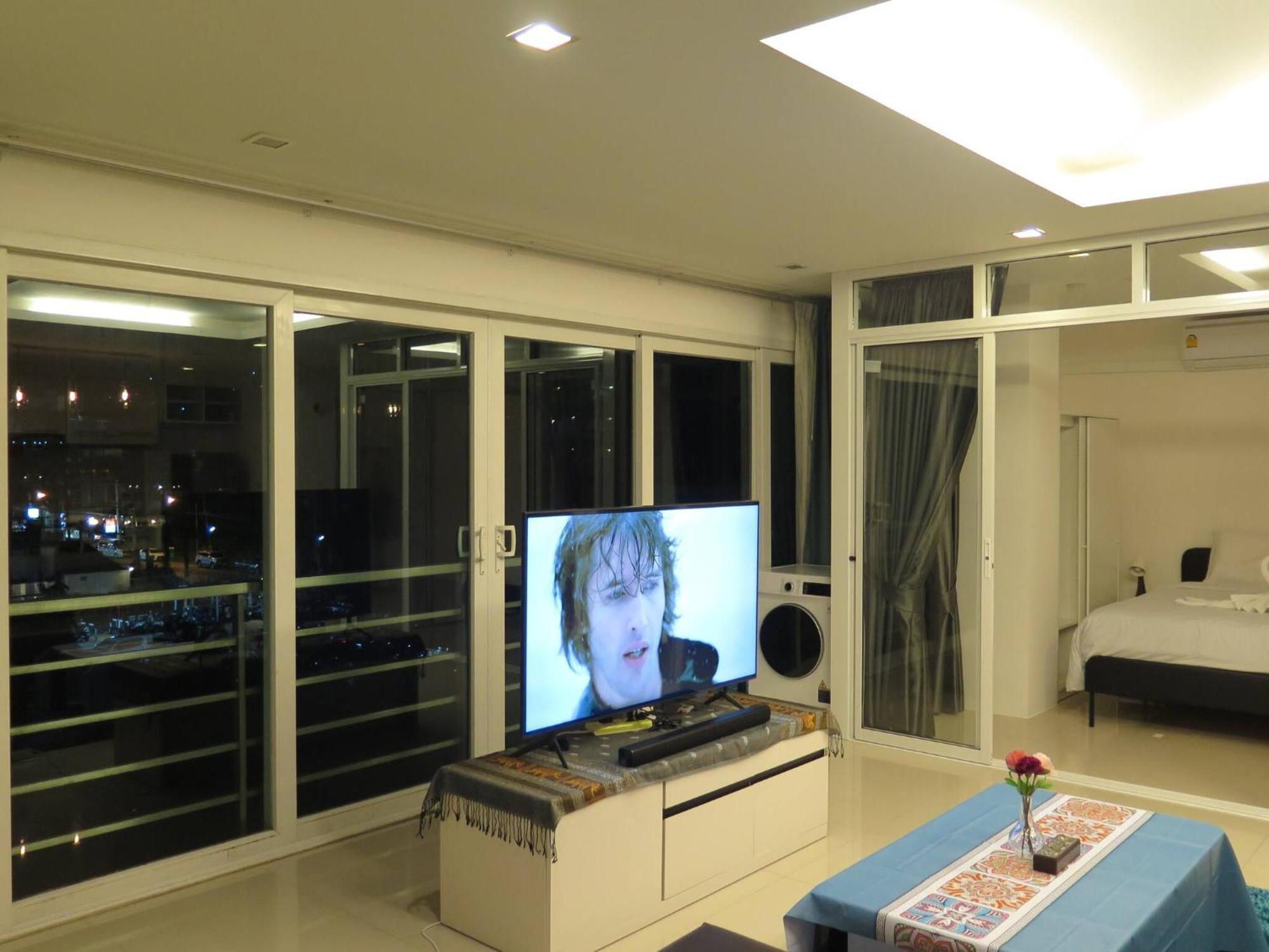 618-penthouse 3 Bedrooms Walking To Apartment Patong