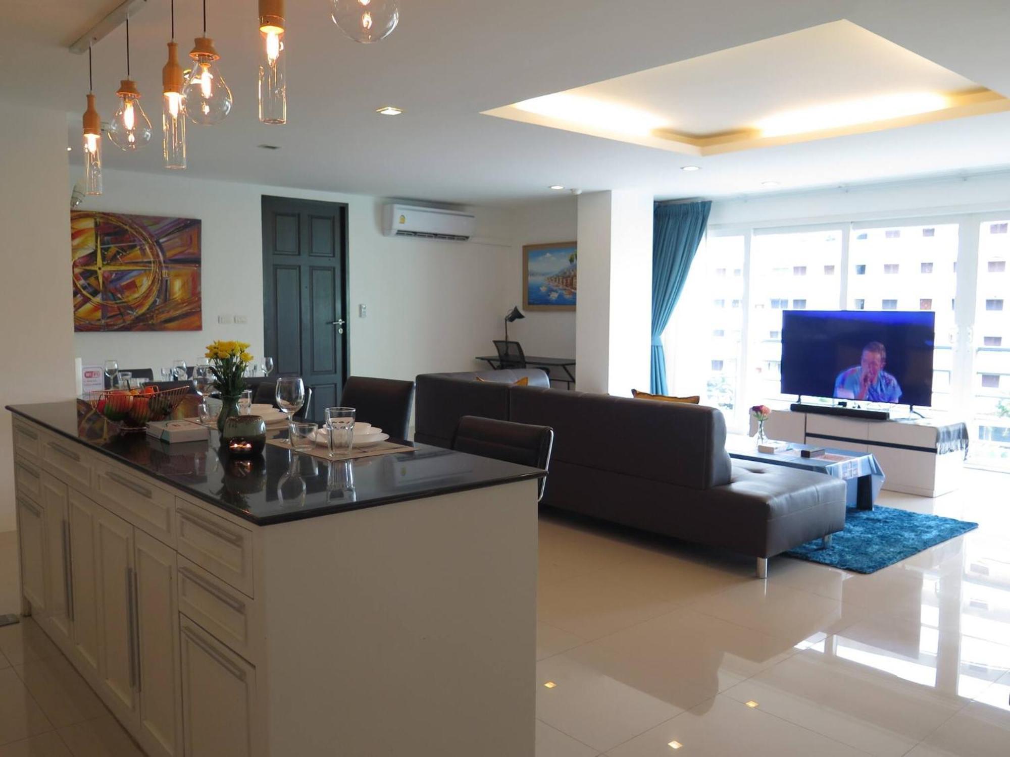 618-penthouse 3 Bedrooms Walking To Apartment Patong