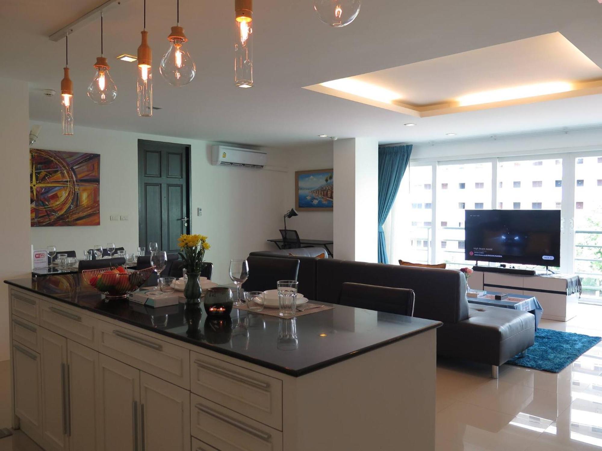 618-penthouse 3 Bedrooms Walking To Apartment Patong