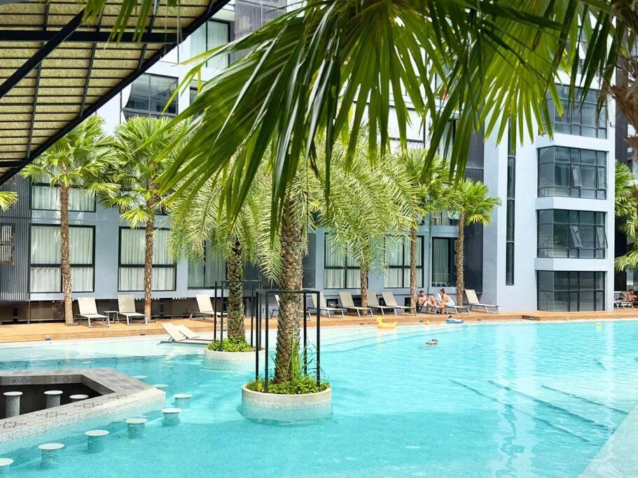 P73 Exclusive Junior Kamala Beach