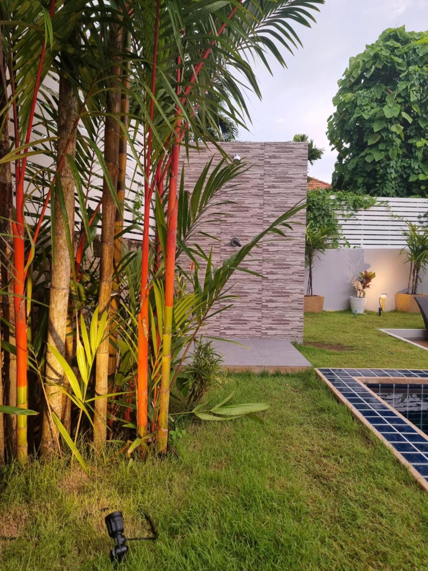 Villa Sanook Dream Nai Harn *