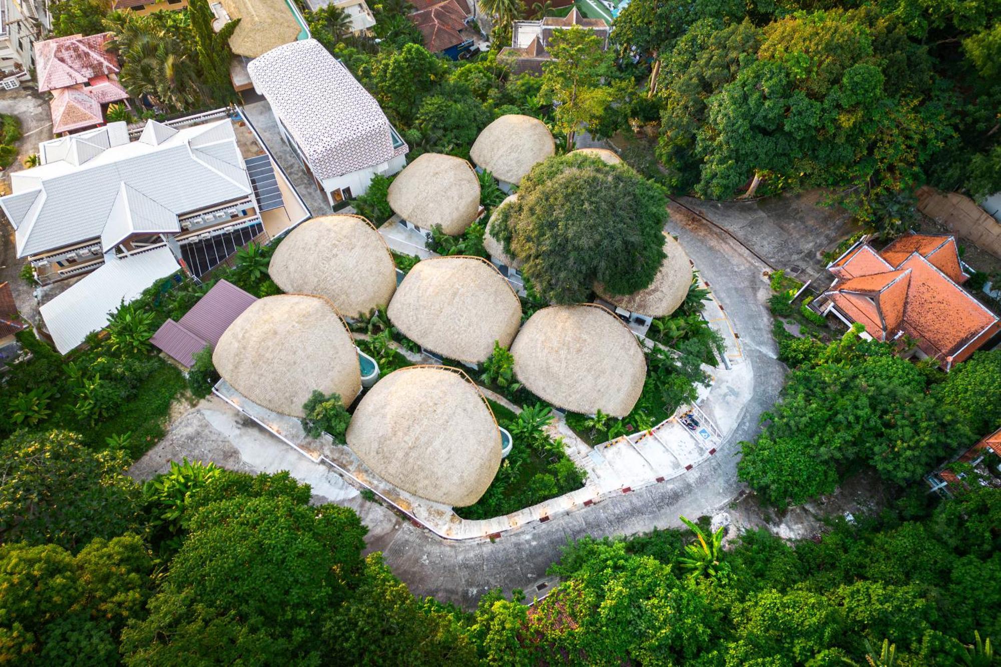 Three monkeys villas Hotel 5*