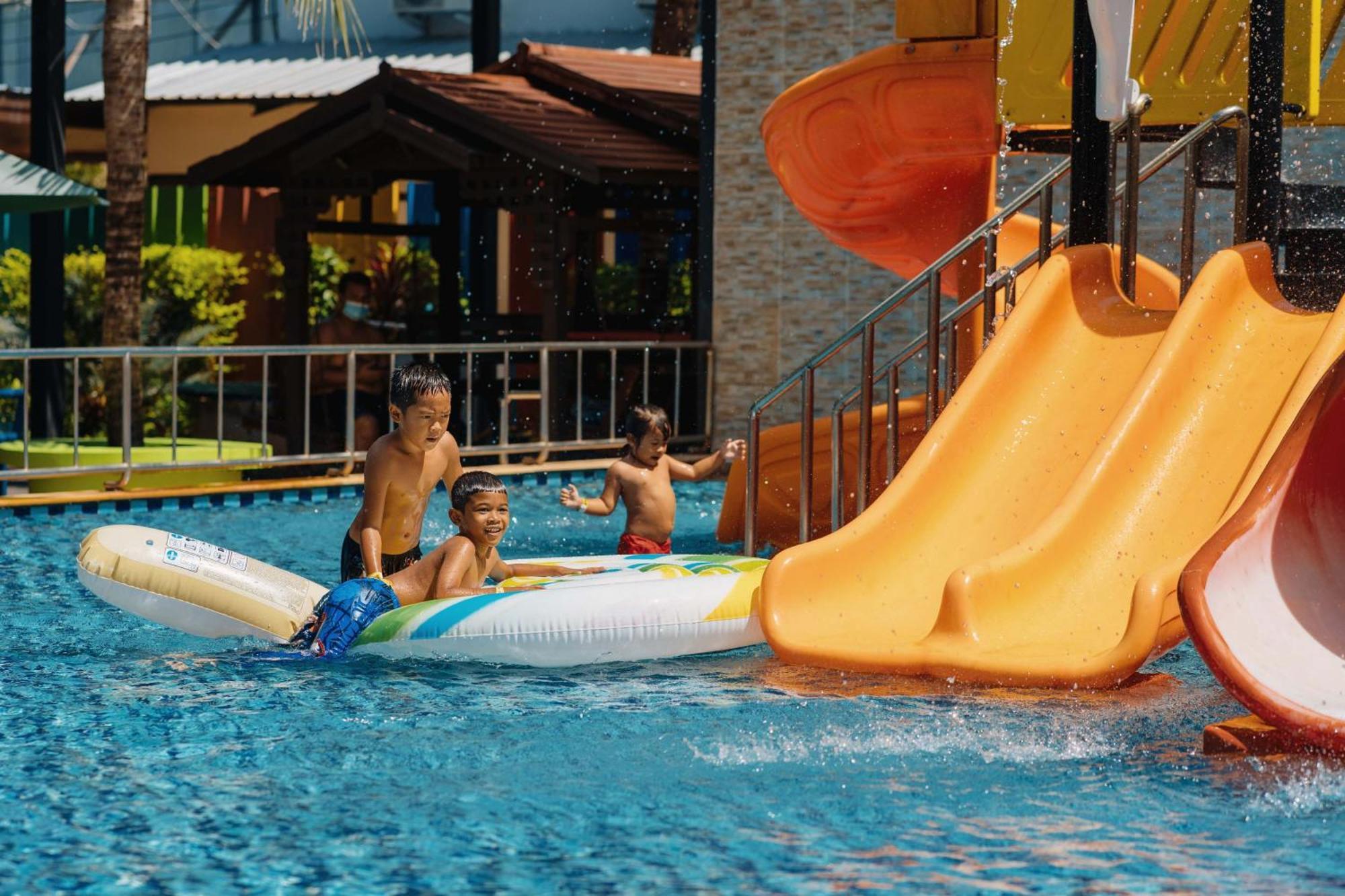Rawayana West & Kids Park Tempat peranginan 4*