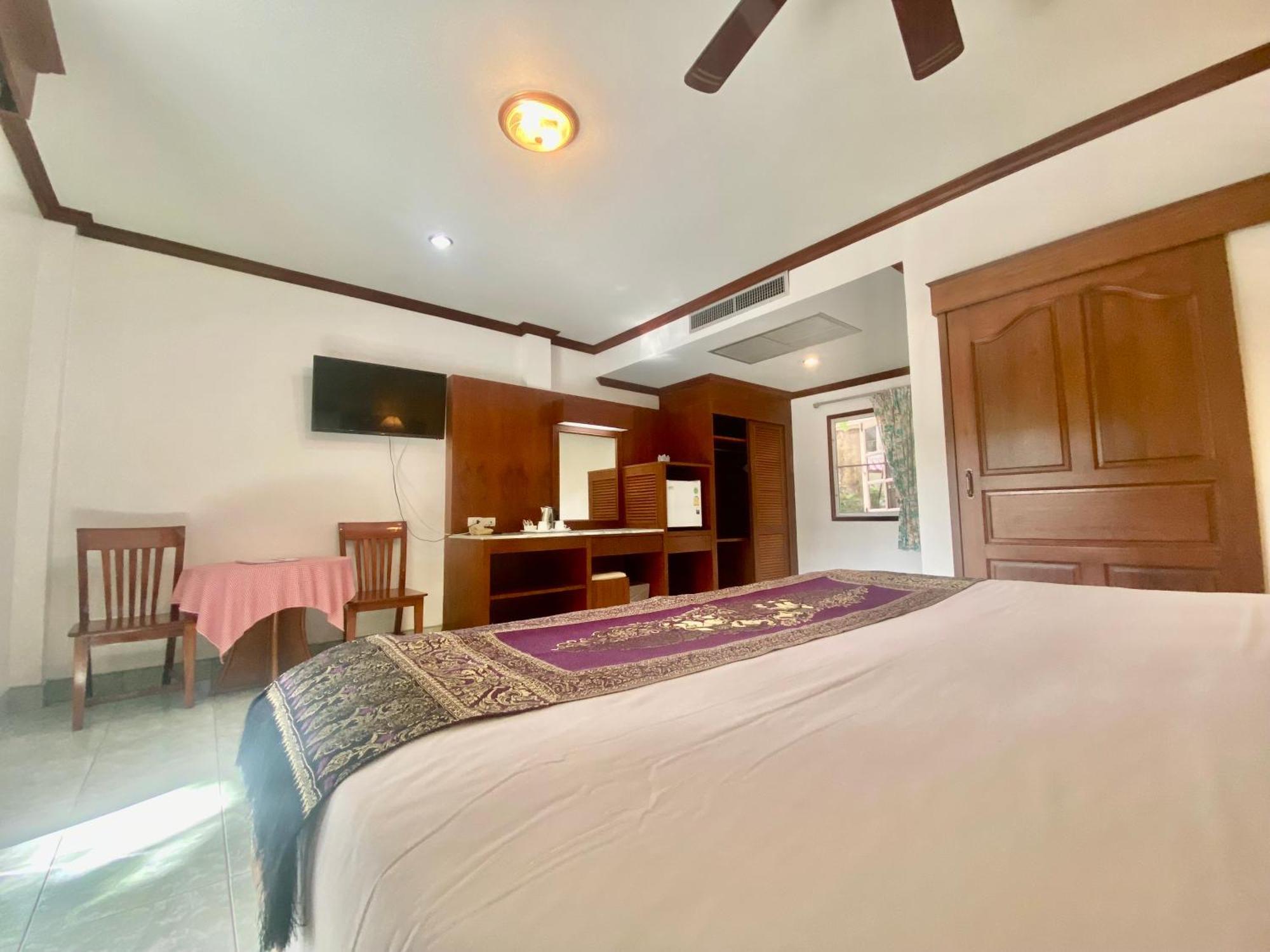 Palace - Sha Extra Hotel 3*