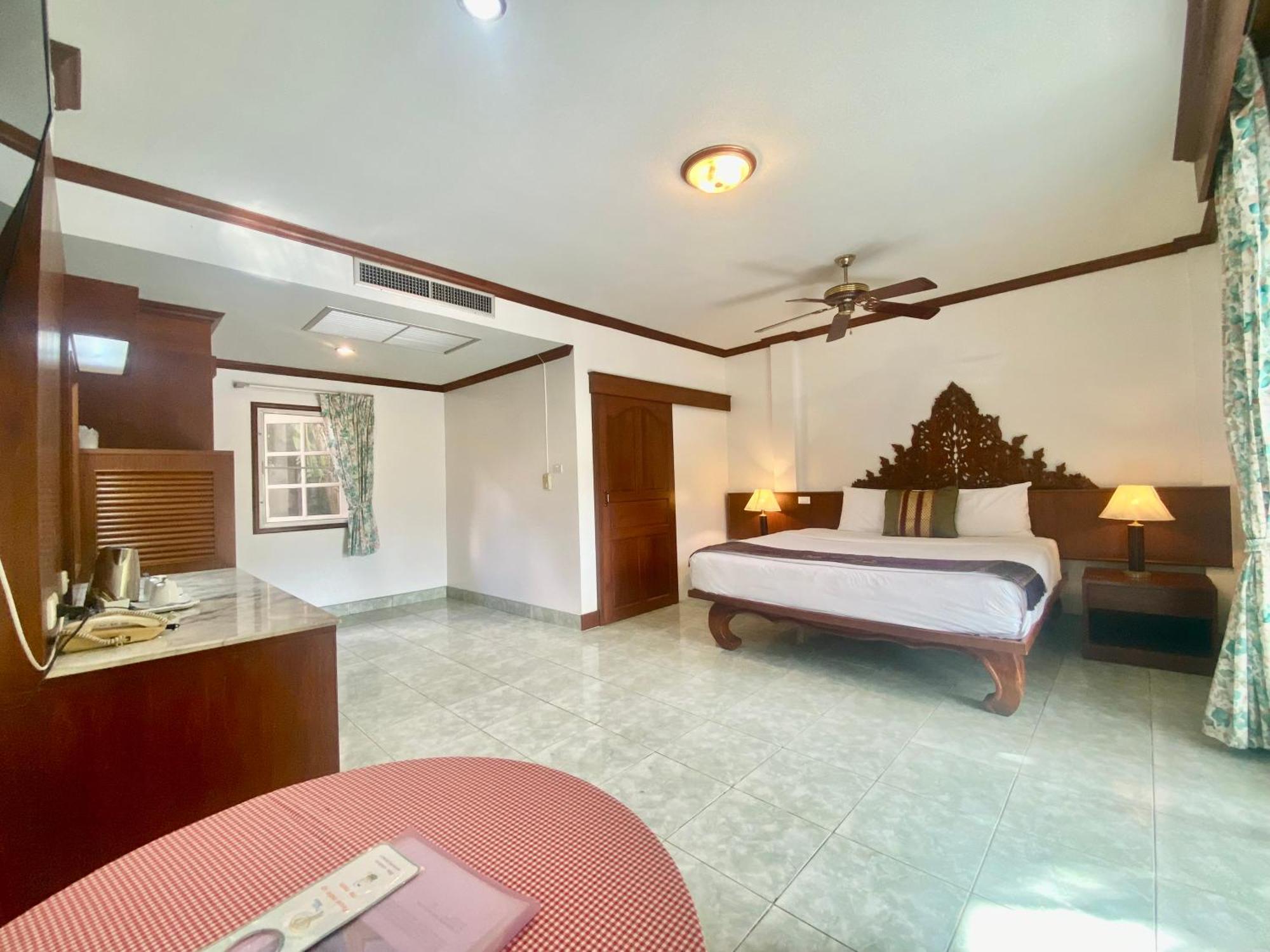Palace - Sha Extra Hotel 3*