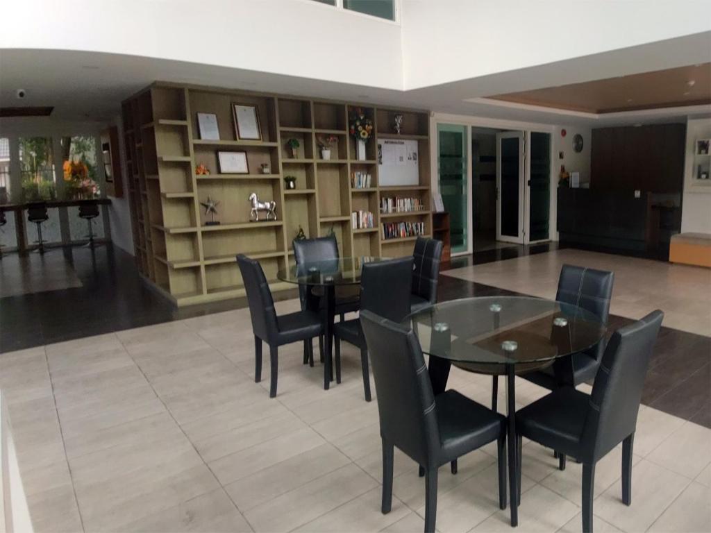 Apartment Superbe Avec Salle De Bain Privee Phuket Phuket