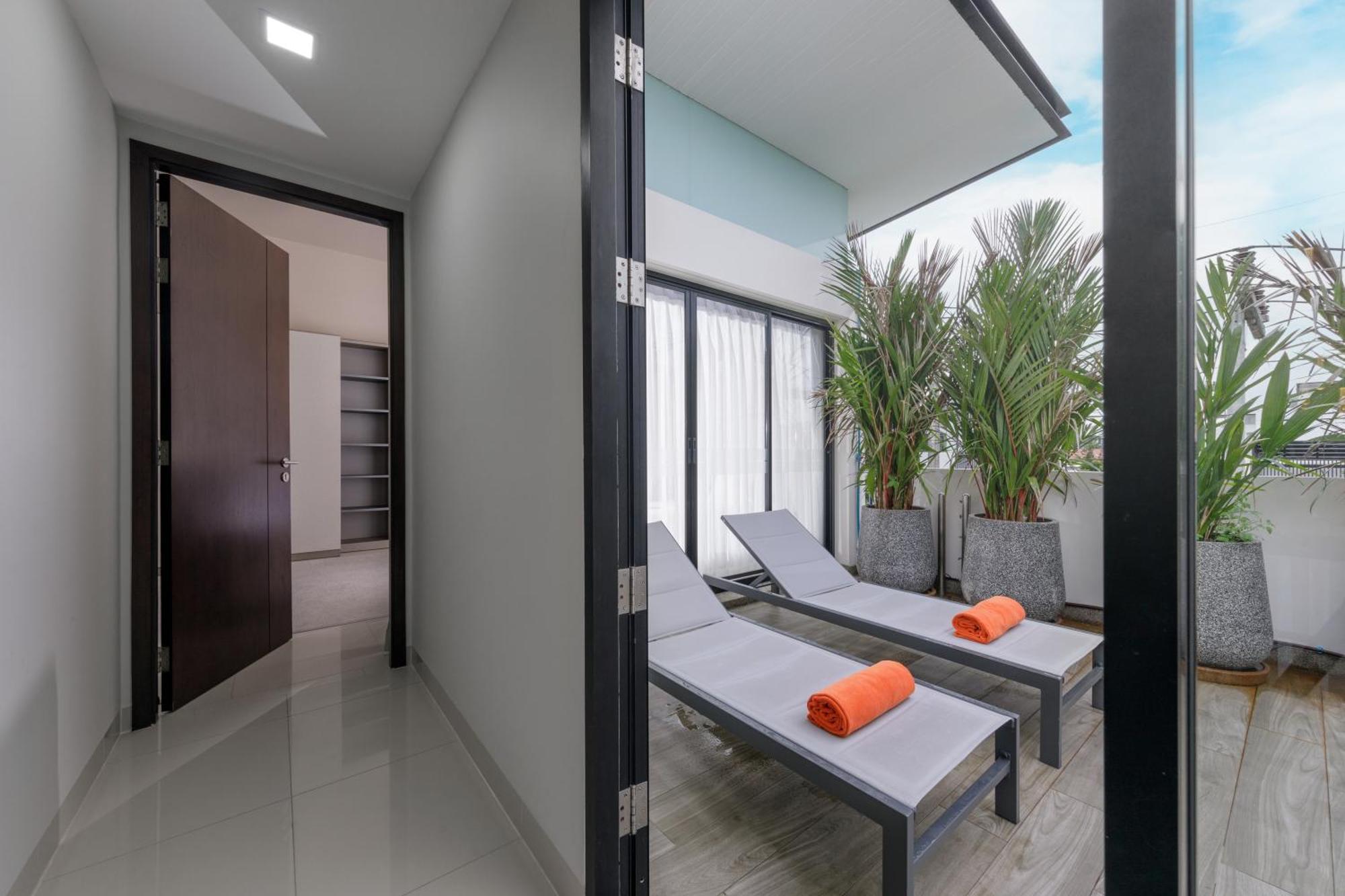 Villa Modern With Pool Close To The - Lp #97 Phuket