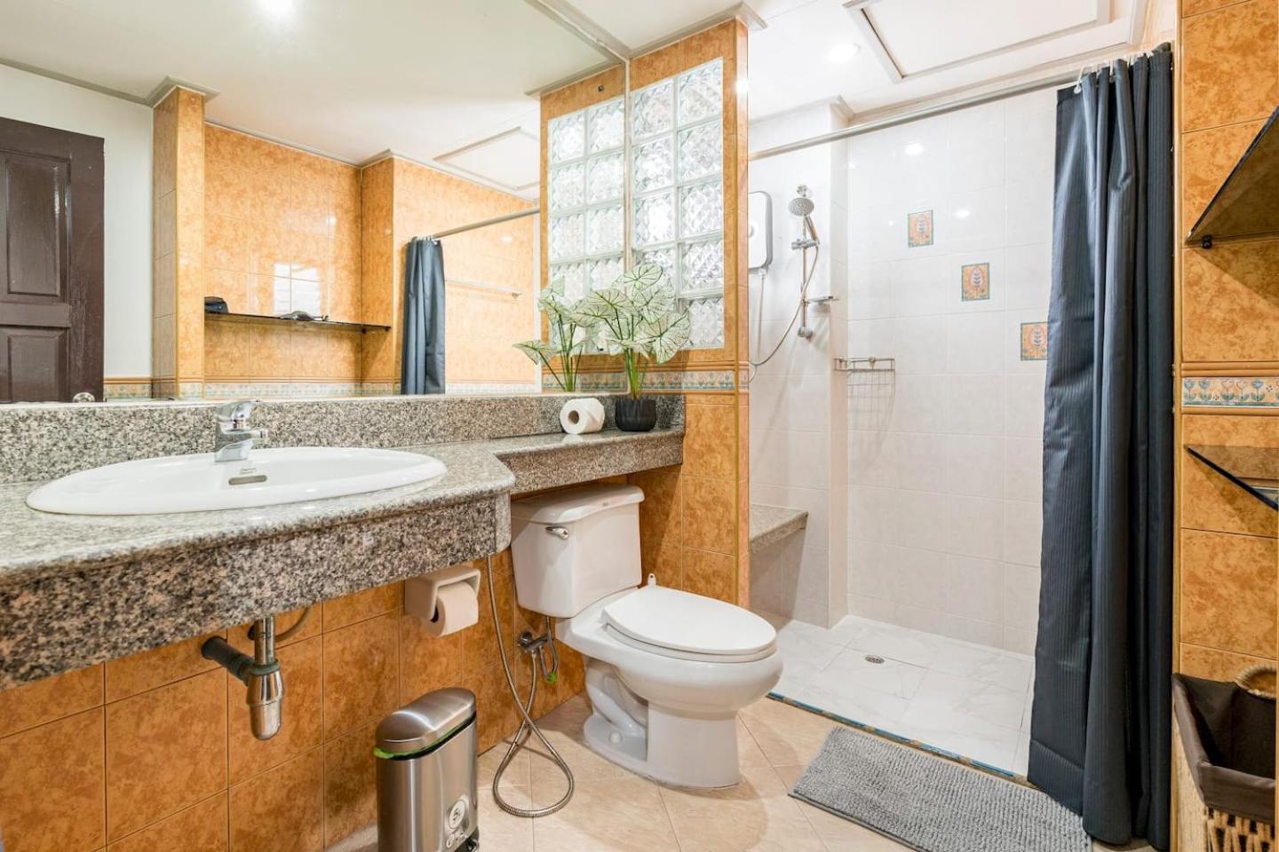 The Club - 2 Bedroom Pool View -