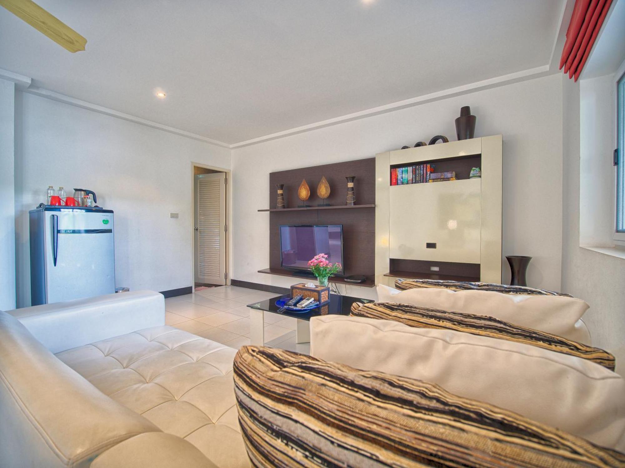 Serenity Lakeside Hotel 3*