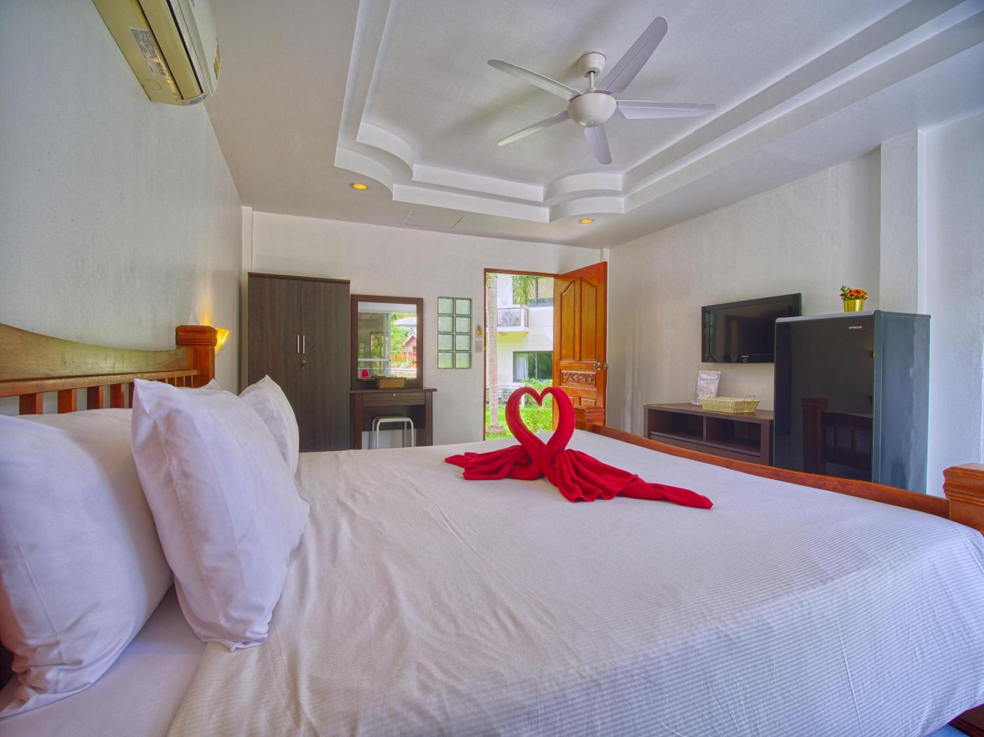 Serenity Lakeside 3*