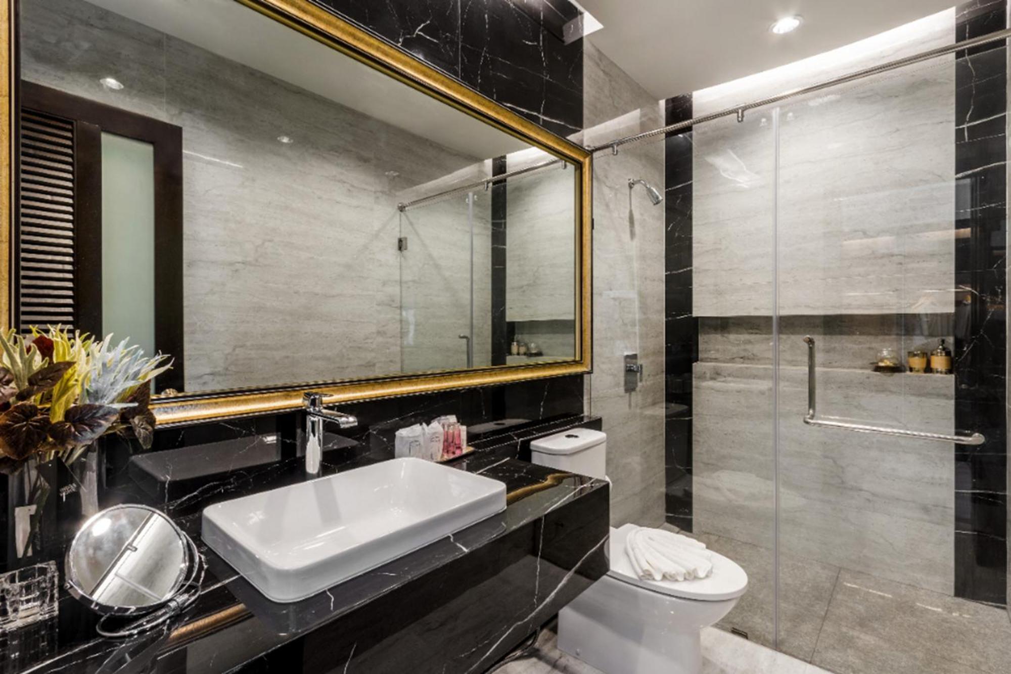 New Luxury Two Bedroom Private Swimming Pool With Complete Supporting Facilities, Convenient For Travel 800 Meters To H09