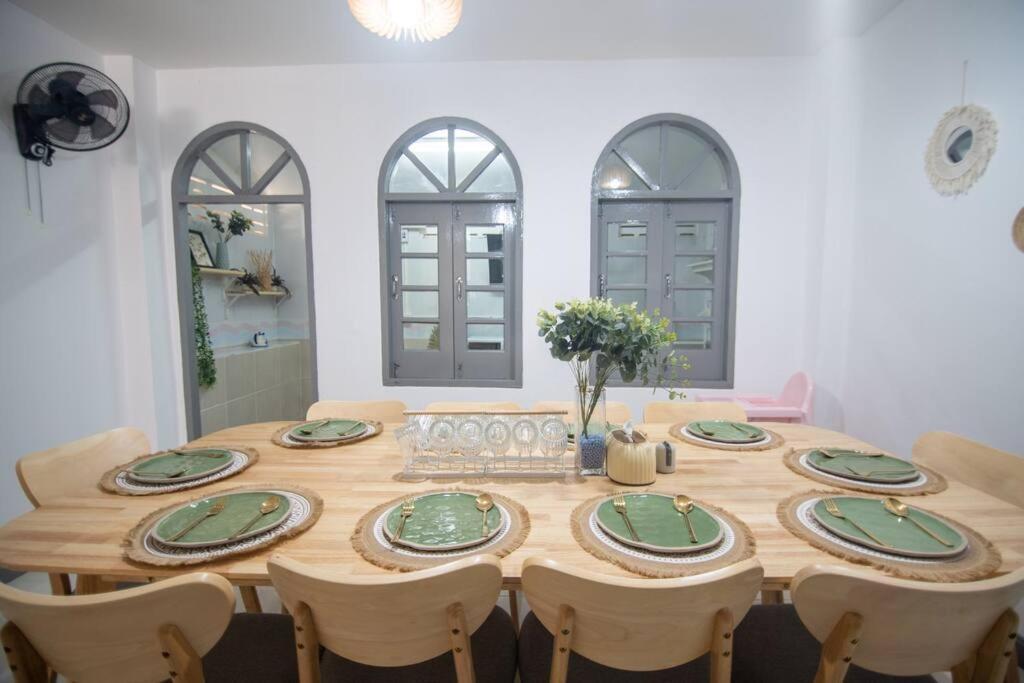 Luxury 4bedroom 1min Walk To Beach Casa de férias *