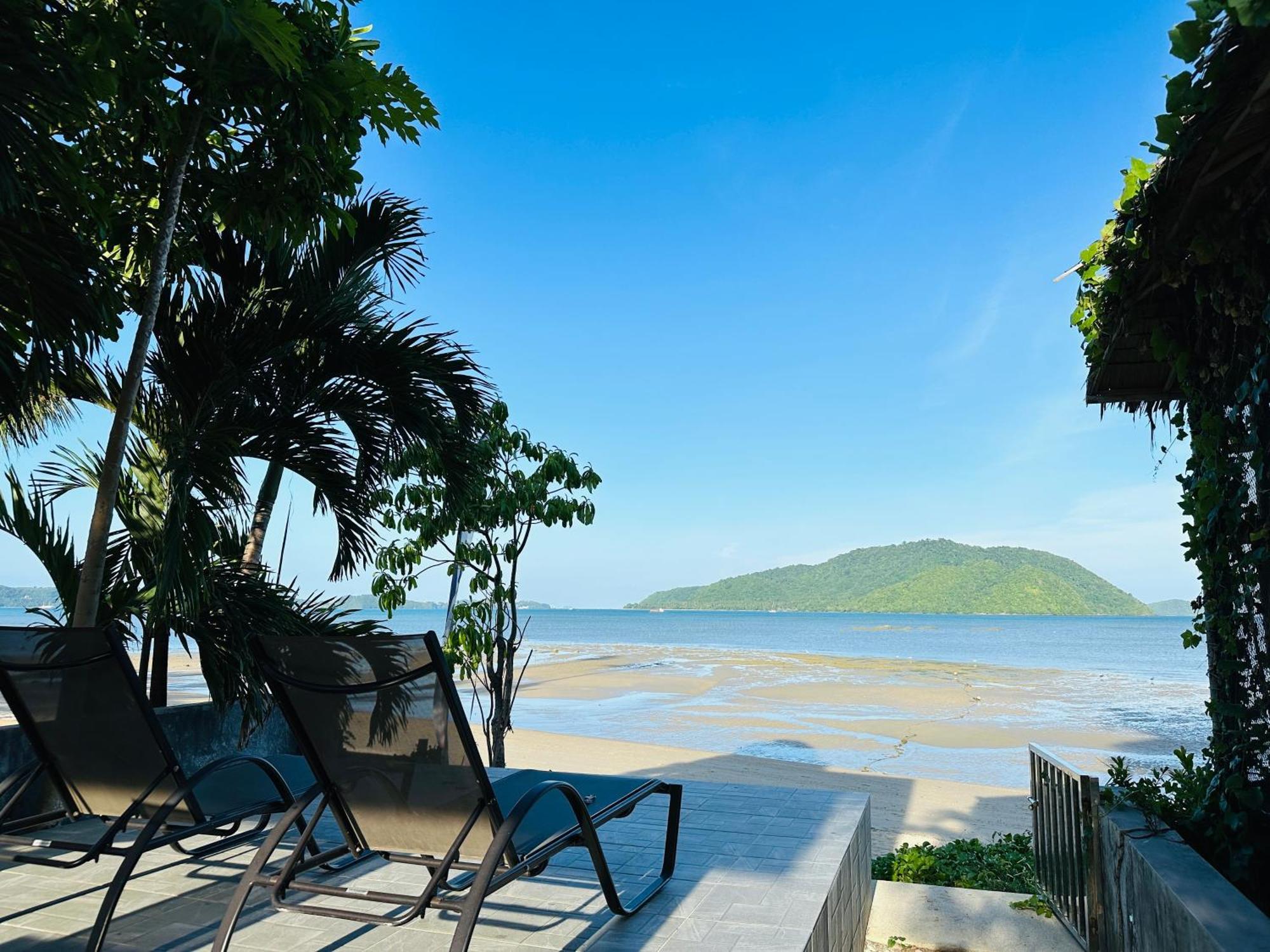 Friendship Pool Rawai Villa Phuket