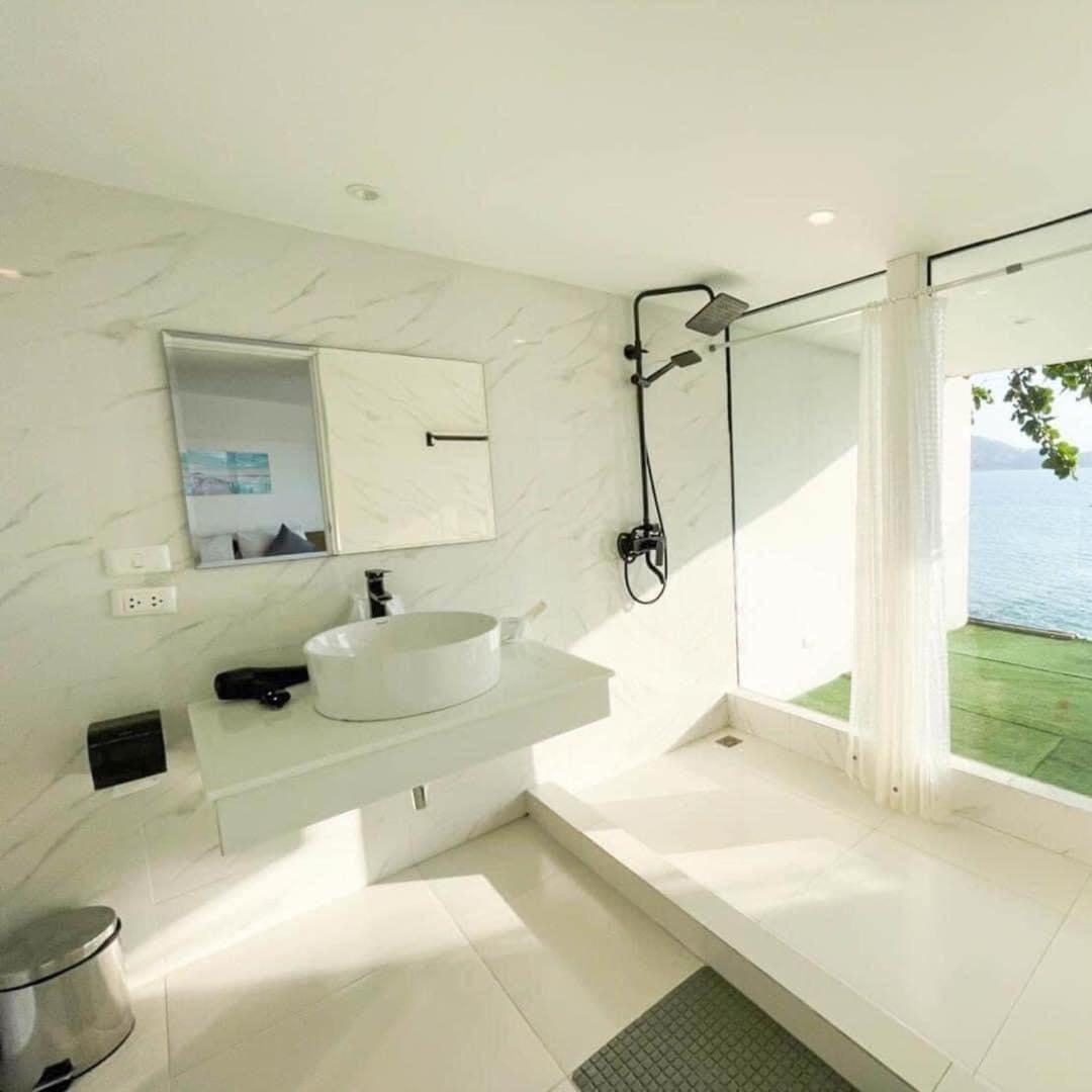 Sunset Phuket Hotel 3*