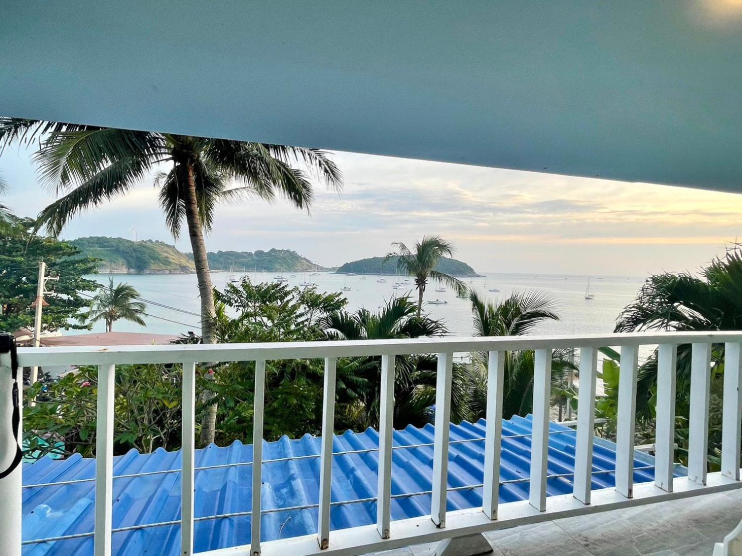 Naiharn On The Rock Phuket