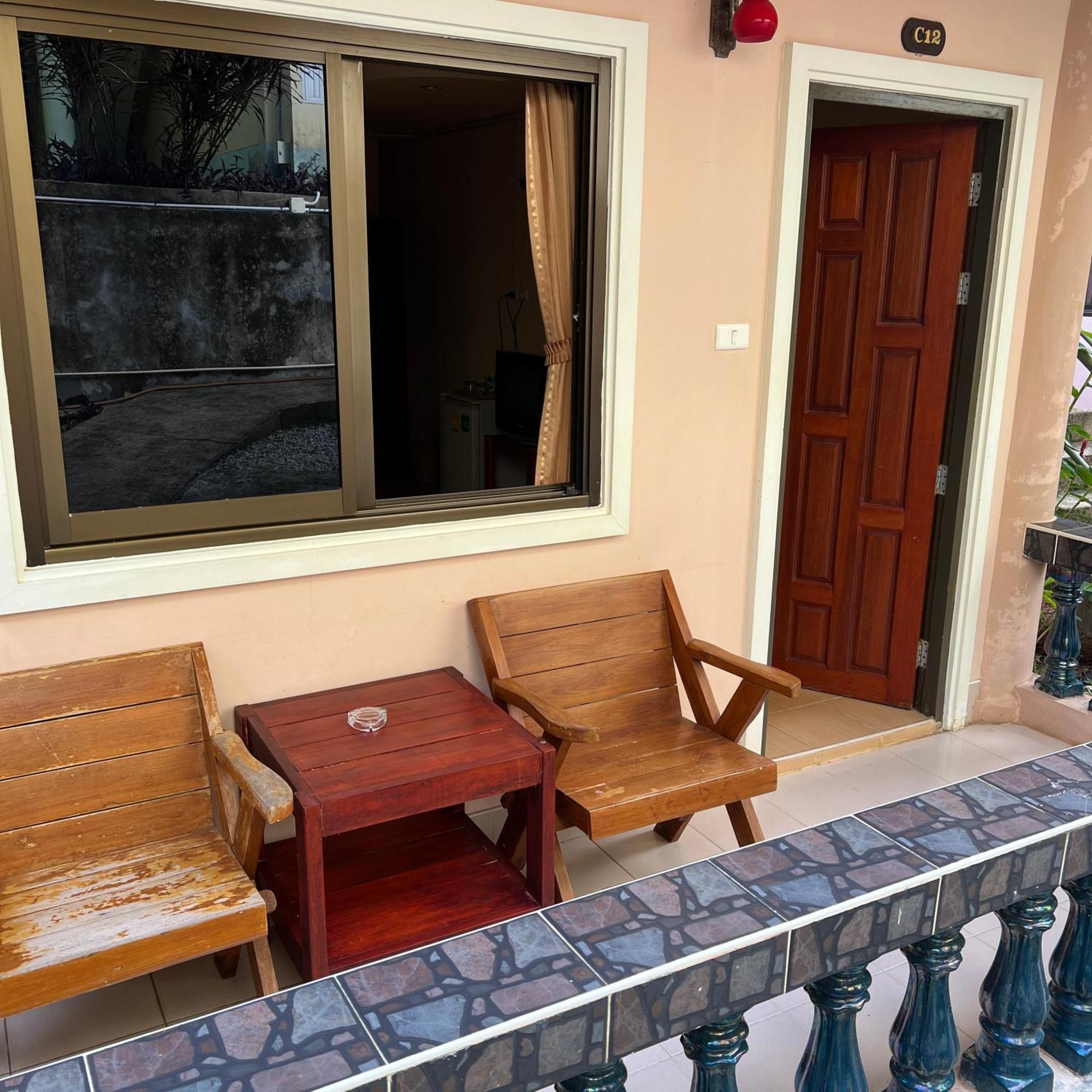 Kata Merit Hill Hotel