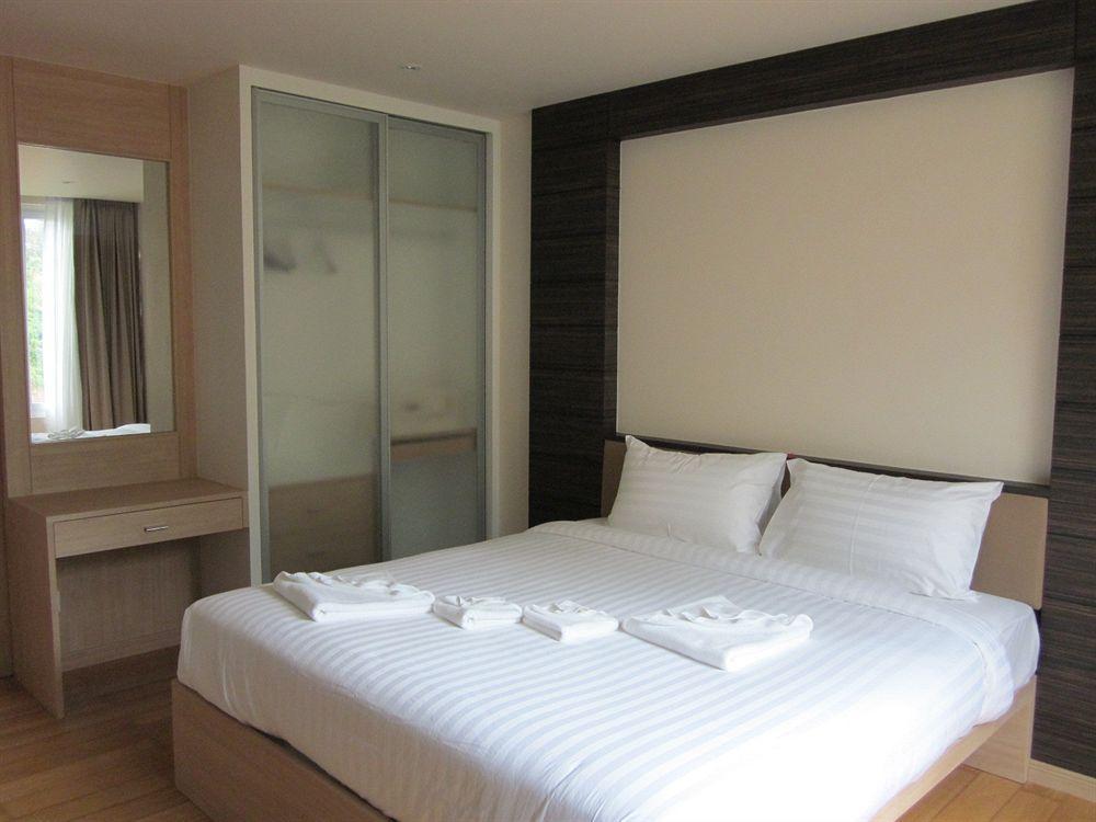 The Baycliff Residences 4*