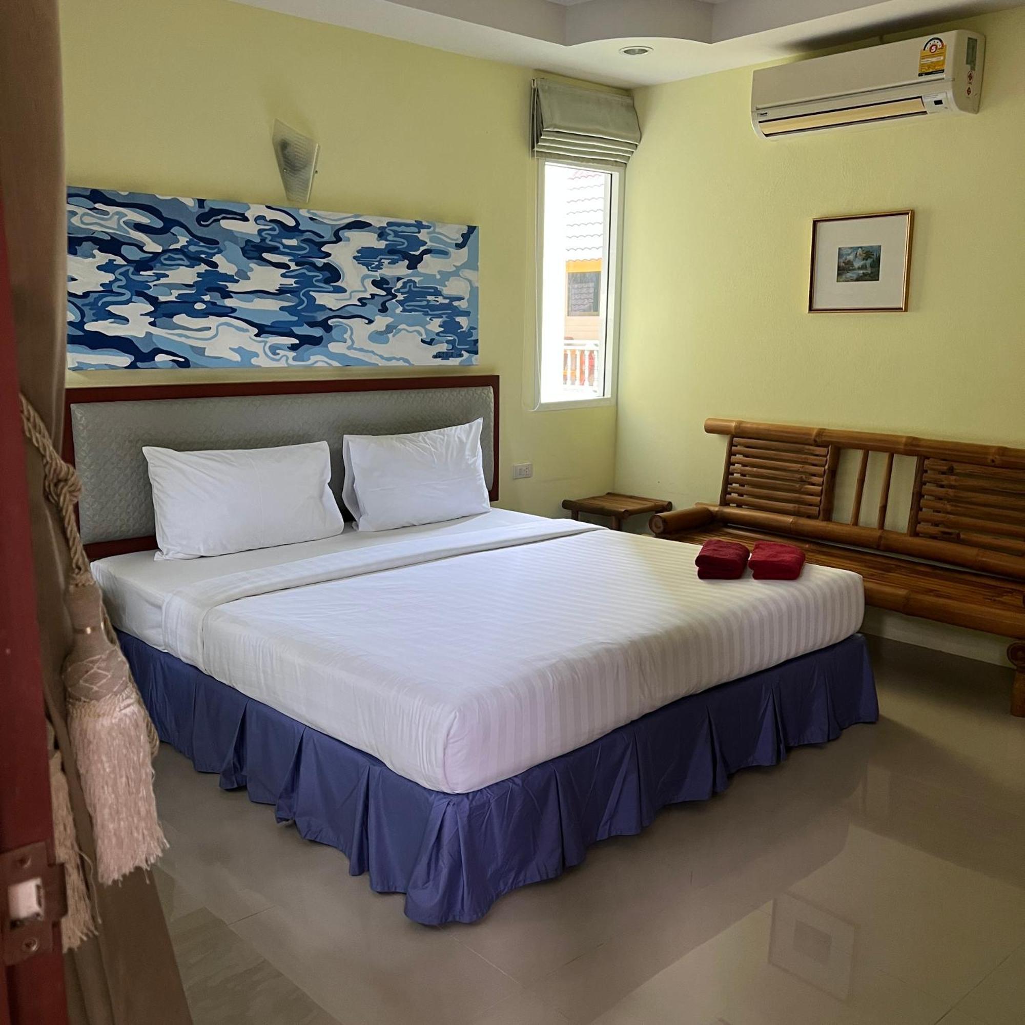 Kata Merit Hill Hotel Karon