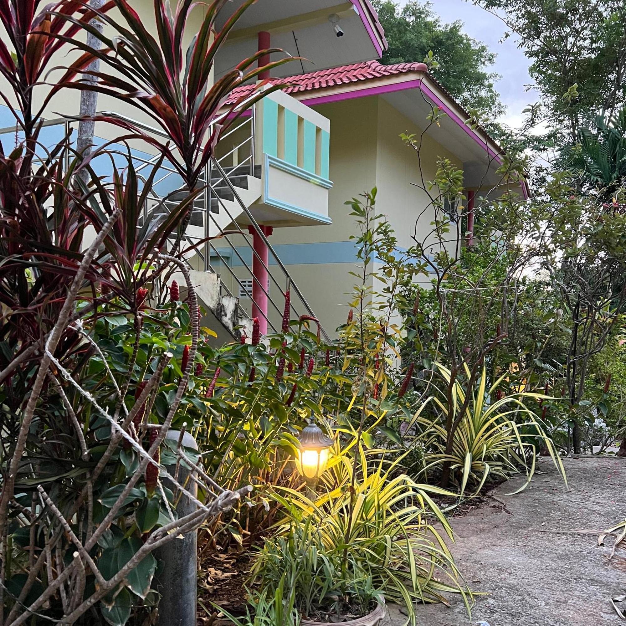 Kata Merit Hill Hotel 3*