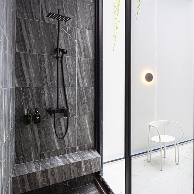 Liebeshotel Innluxphuket *