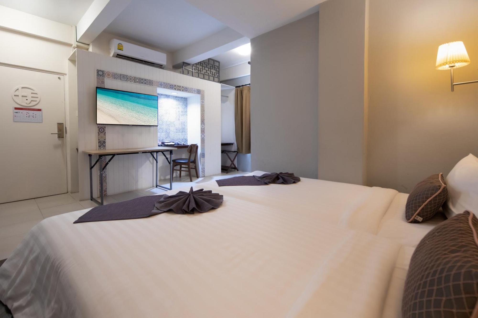 Montree Hotel, Sha Extra 3* Phuket